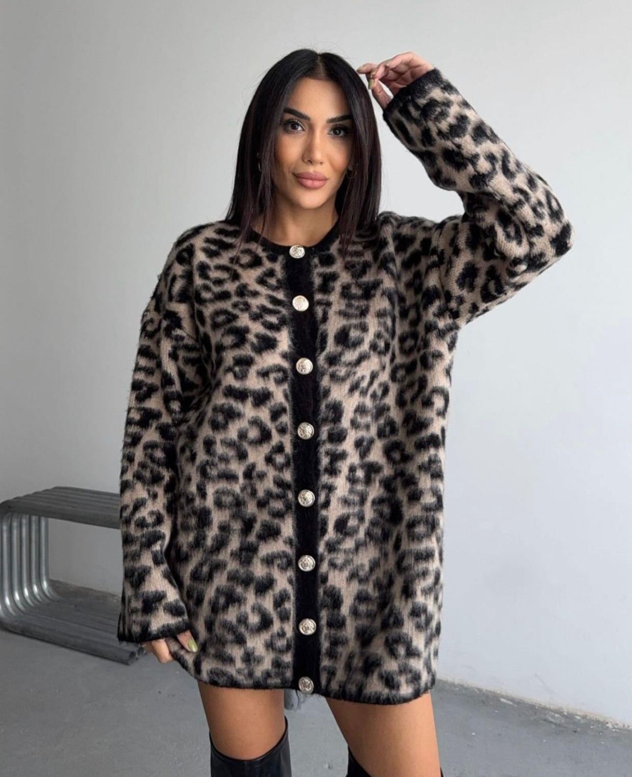 Gold Düğmeli Leopar Hırka