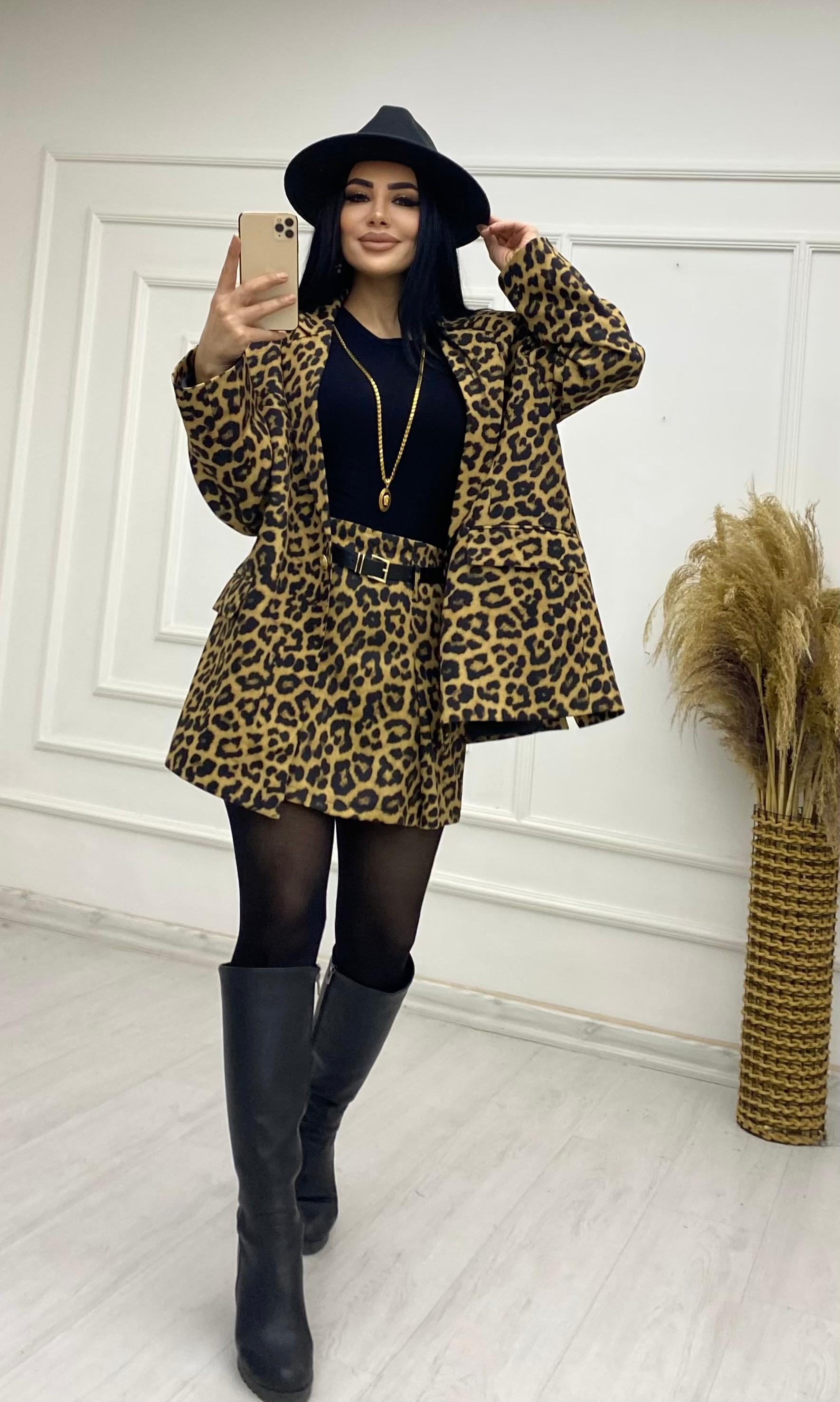 Gold Düğmeli Leopar Oversize Blazer Ceket