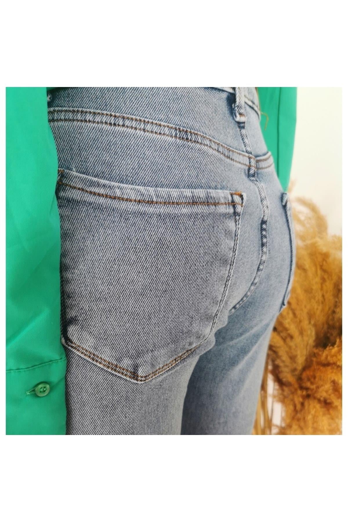 Kadın Ispanyol Paça Önü Düğmeli Jean Pantolon