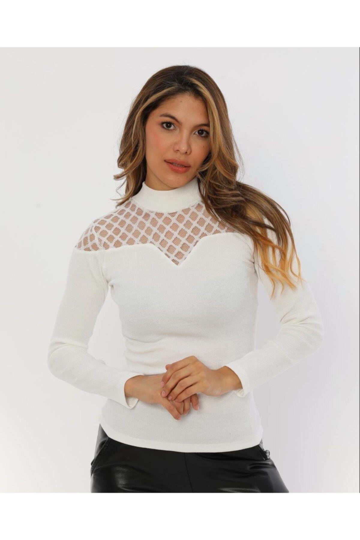 Kadın Omuz Dantel Detay Beyaz Kaşkorse Kazak