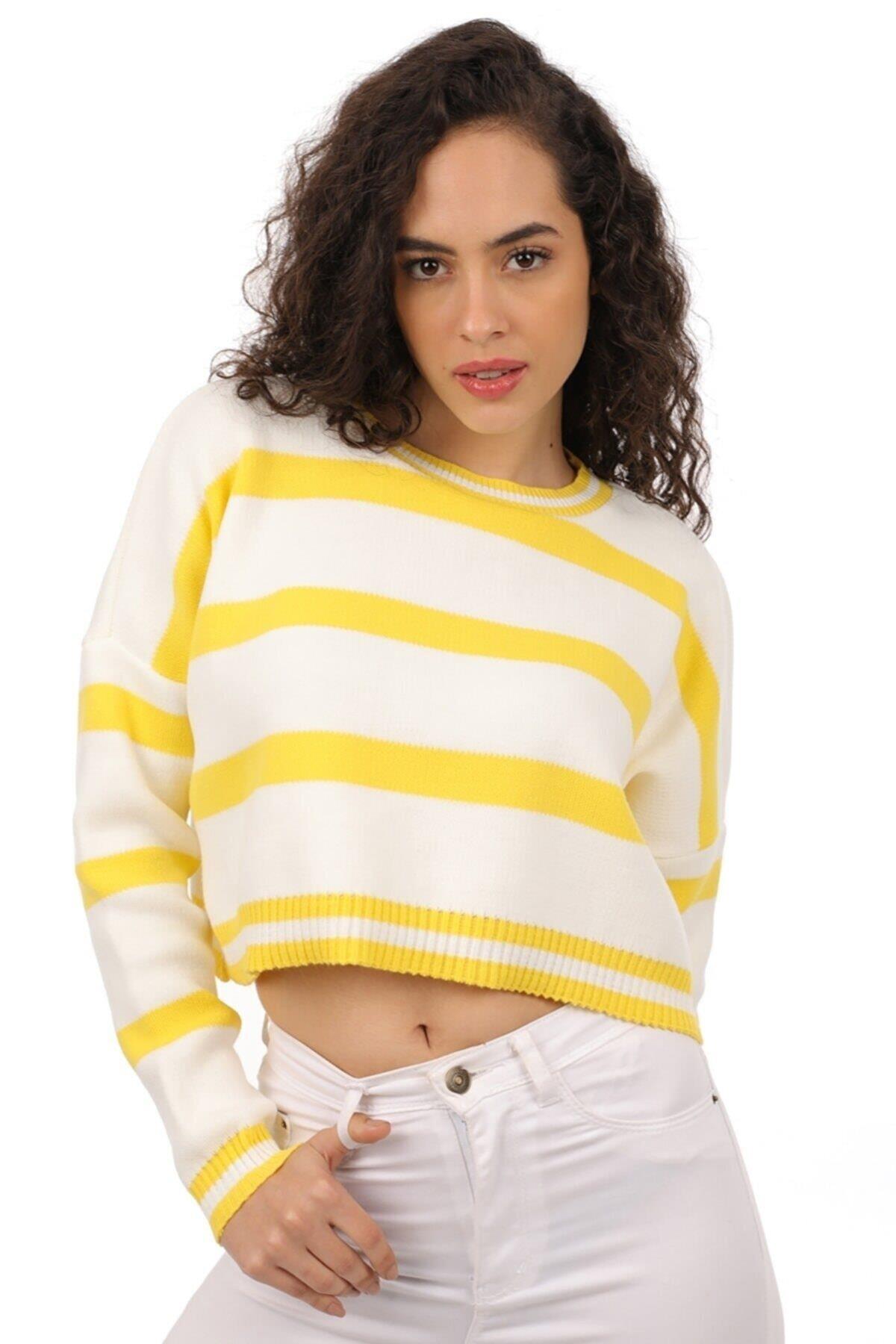 Kadın Sarı Oversize Çizgili Triko Crop Kazak
