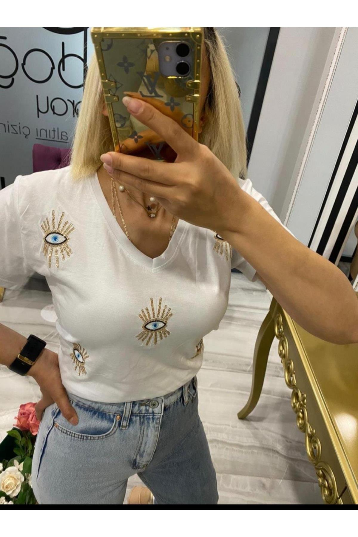 Kadın V Yaka Göz Desenli Beyaz Tasarım T-shirt
