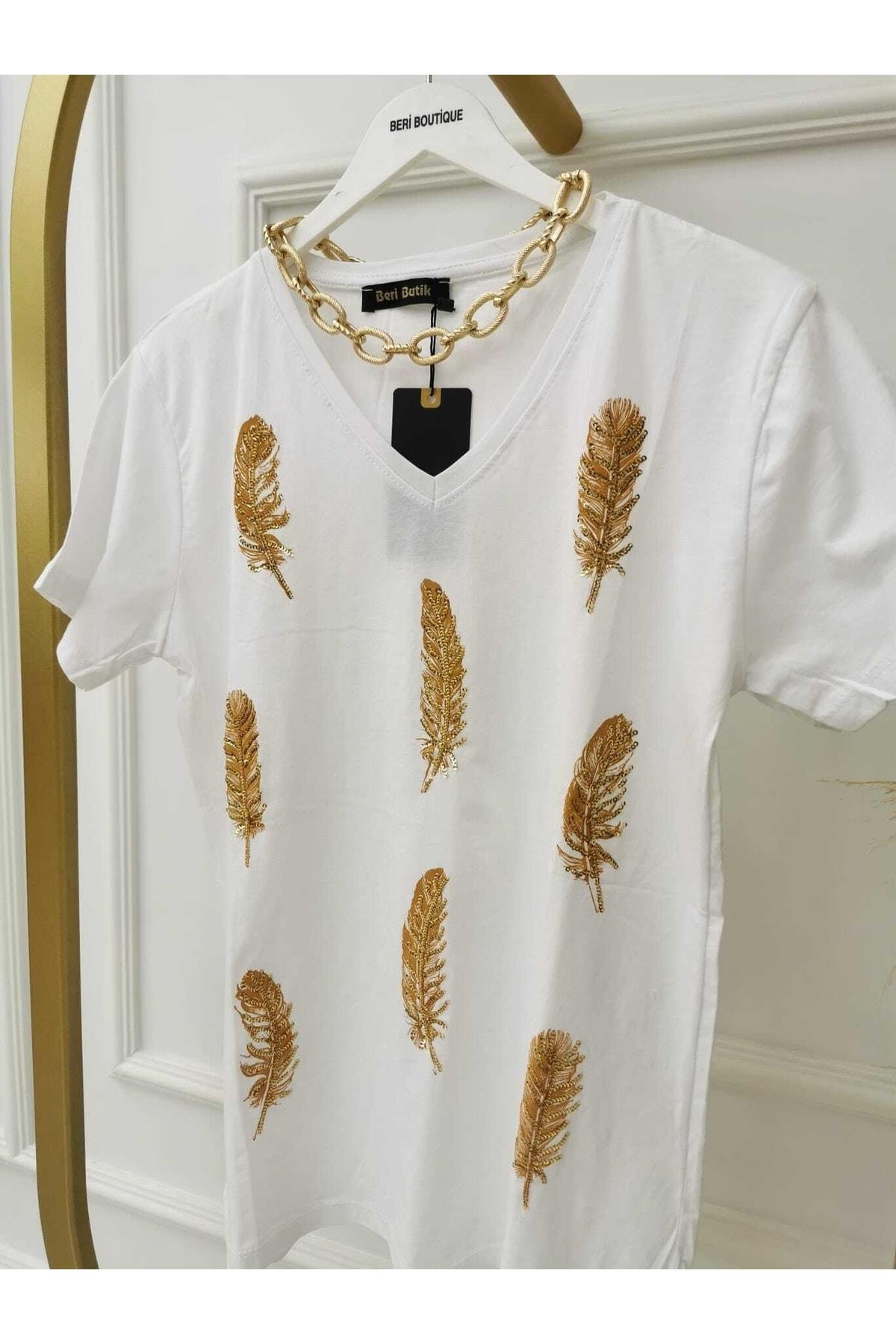 Kadın V Yaka Tüy Desenli Beyaz Gold T-shirt