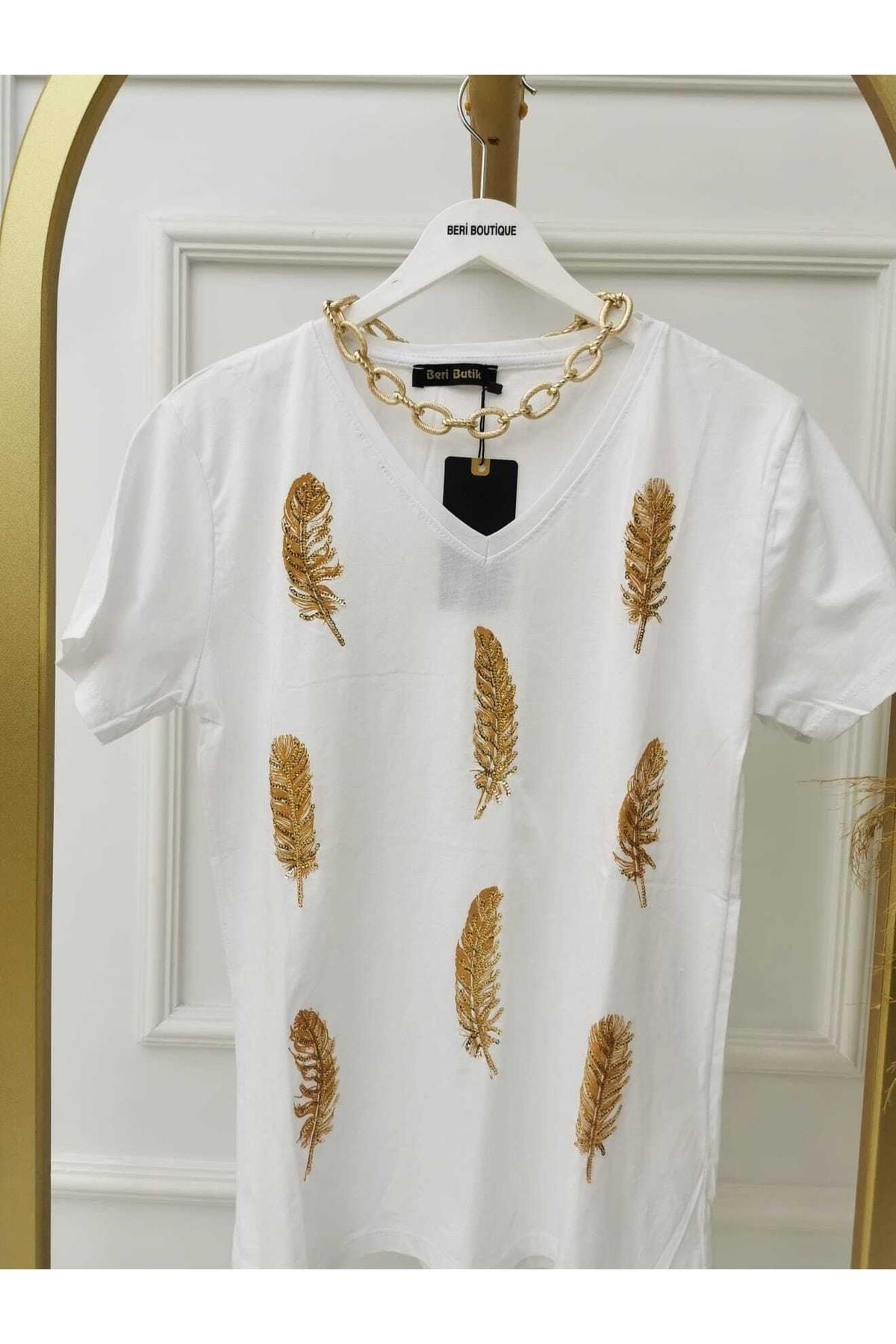 Kadın V Yaka Tüy Desenli Beyaz Gold T-shirt