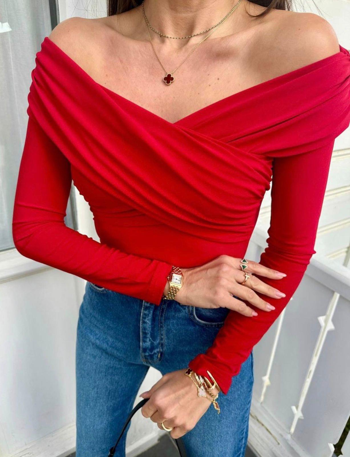 Kırmızı Çapraz Yaka Omuz Açık Bluz