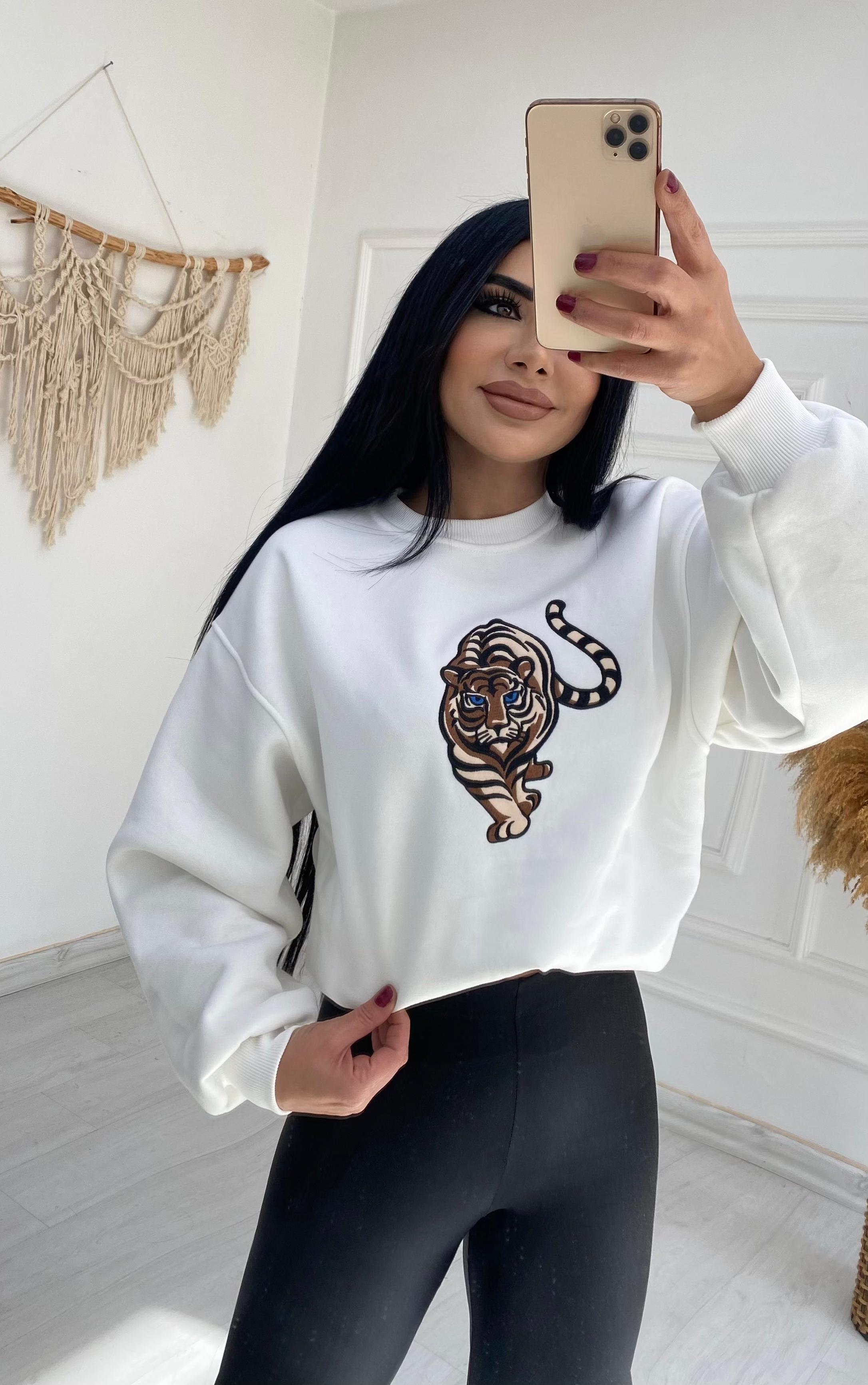 Leopar Desenli Beyaz Sweat