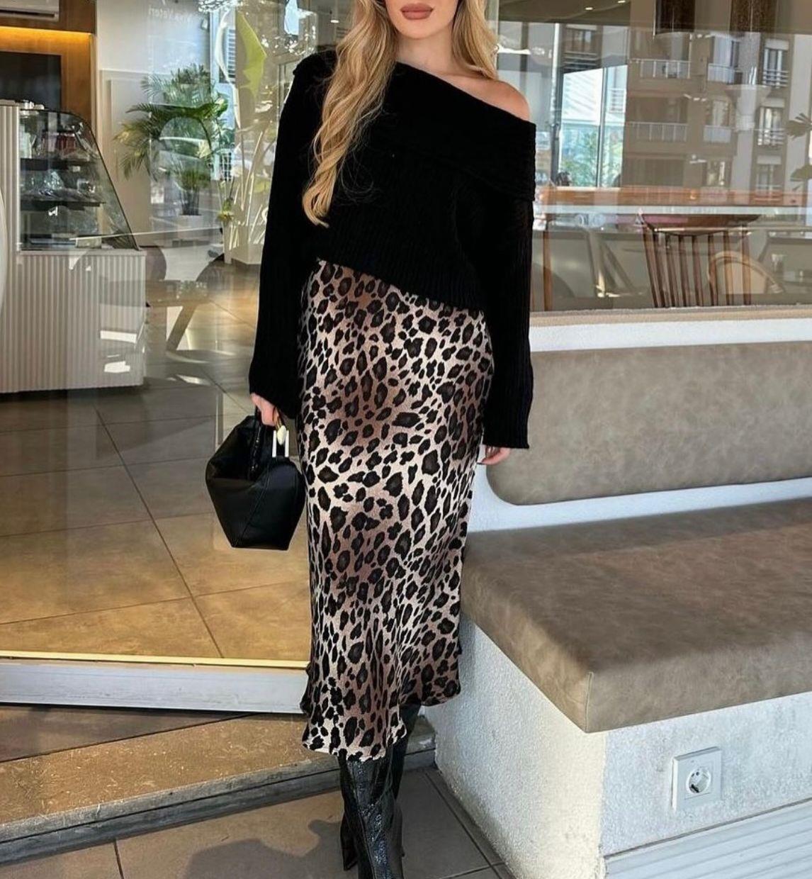 Madonna Yaka Siyak Triko Kazak