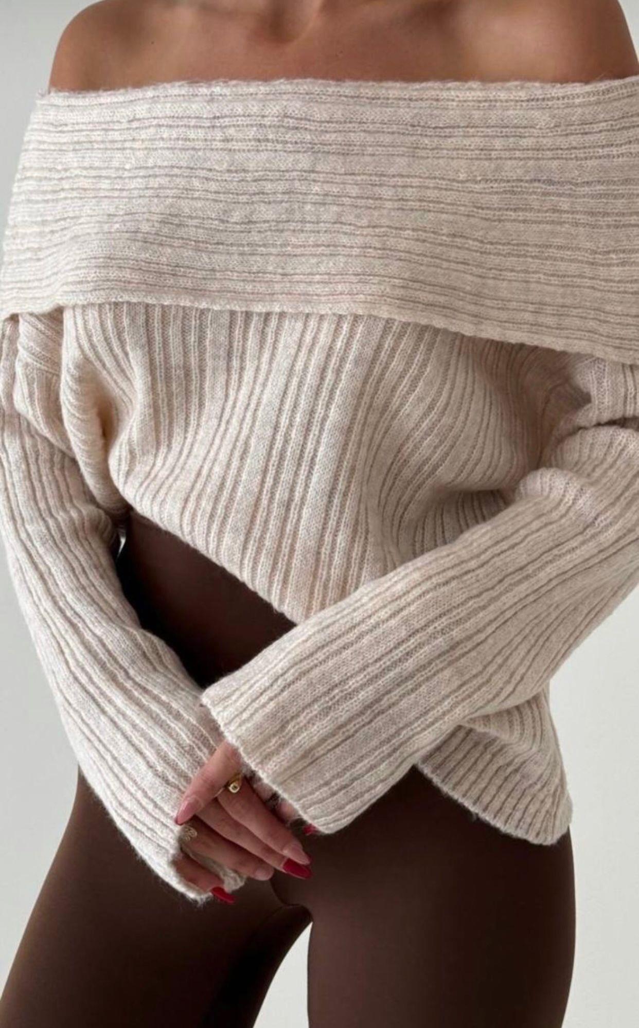 Madonna Yaka Taş Triko Kazak