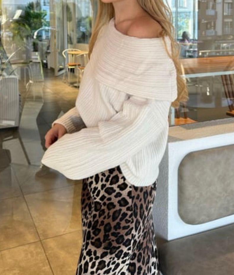 Madonna Yaka Taş Triko Kazak