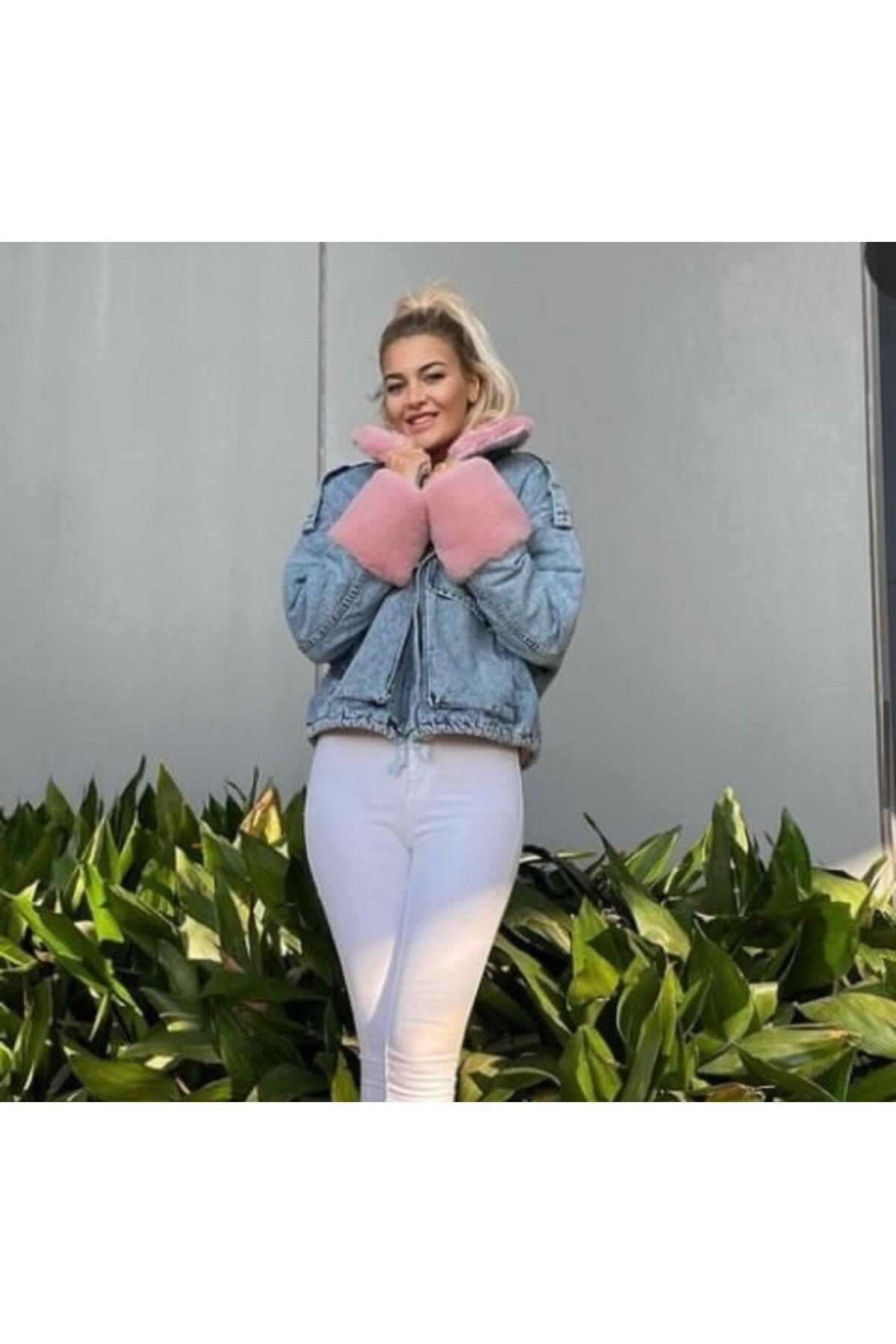 Mavi İçi Ve Yakası Pembe Kürklü Jean Mont