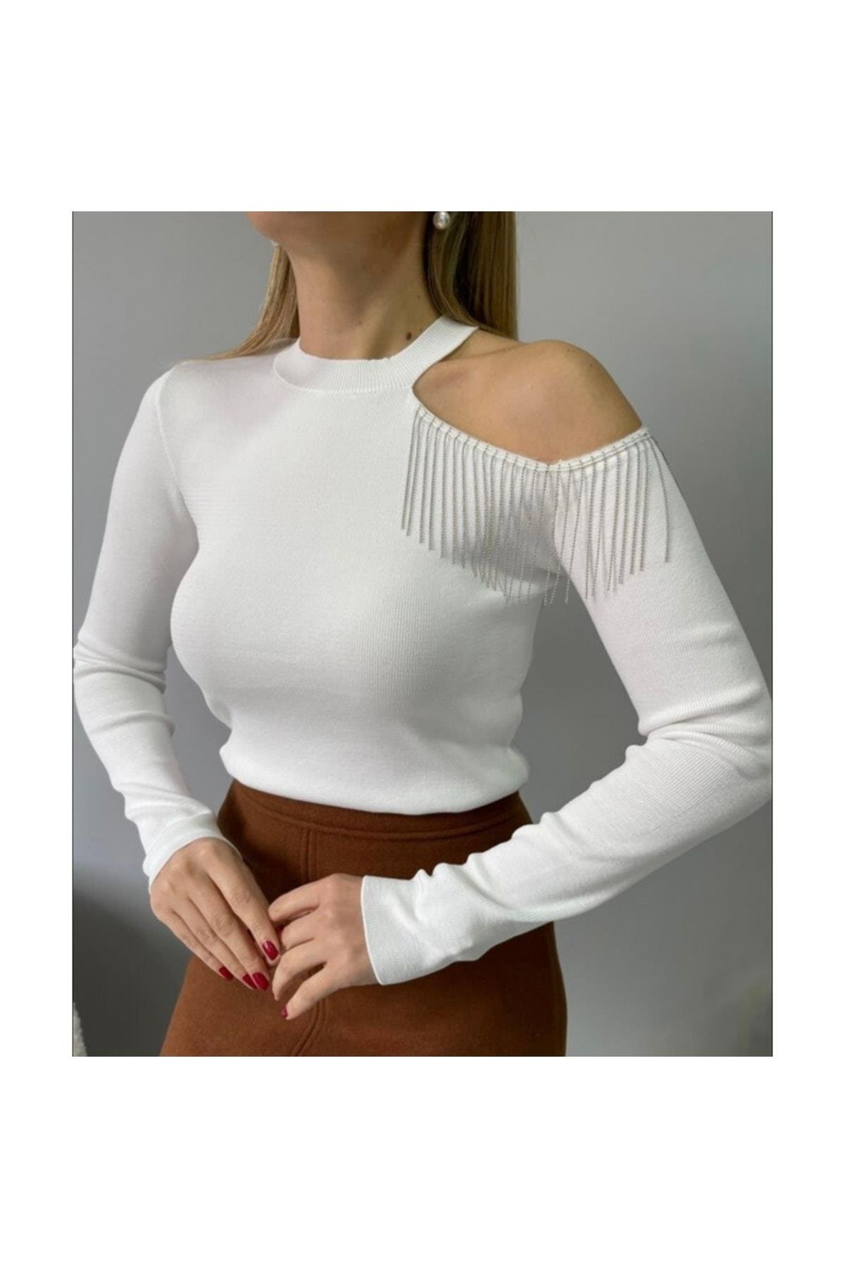 Omuz Zincir Detaylı Çelik Örme Beyaz Triko