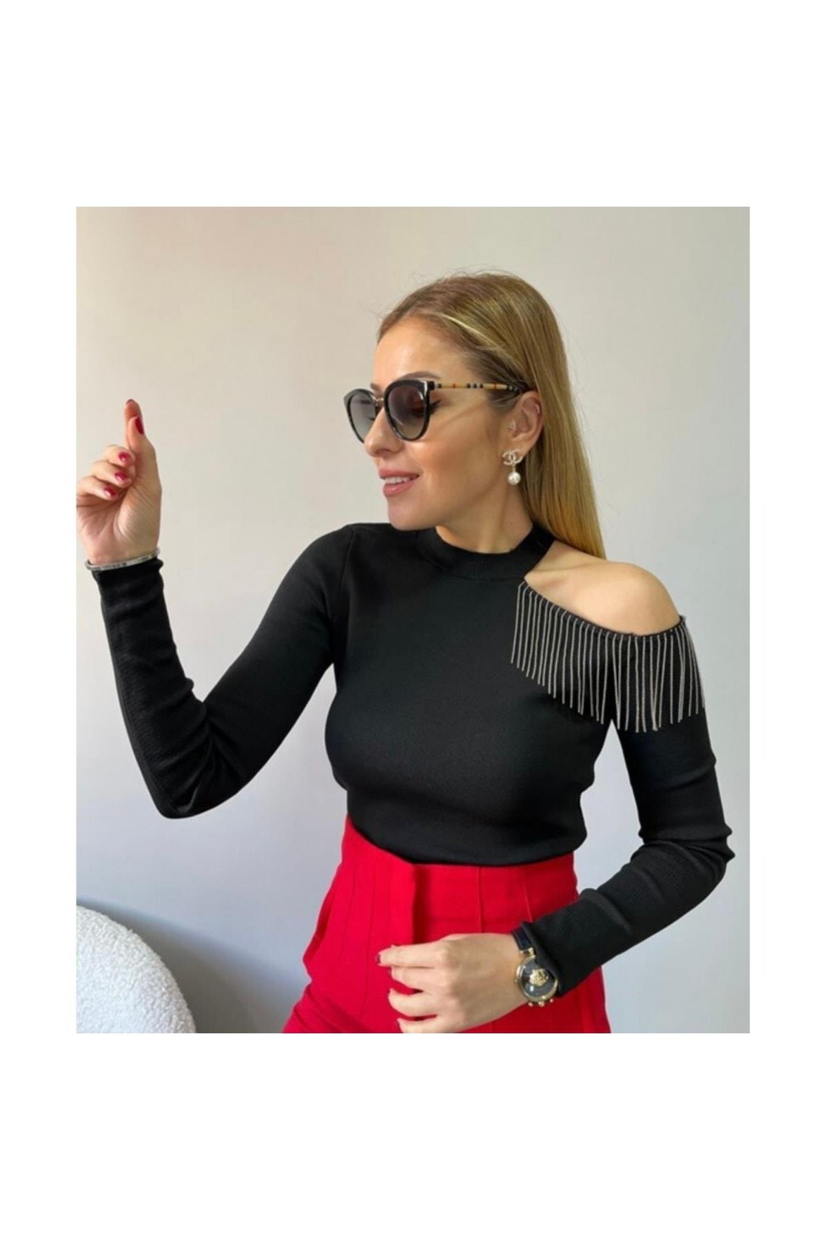 Omuz Zincir Detaylı Çelik Örme Siyah Triko