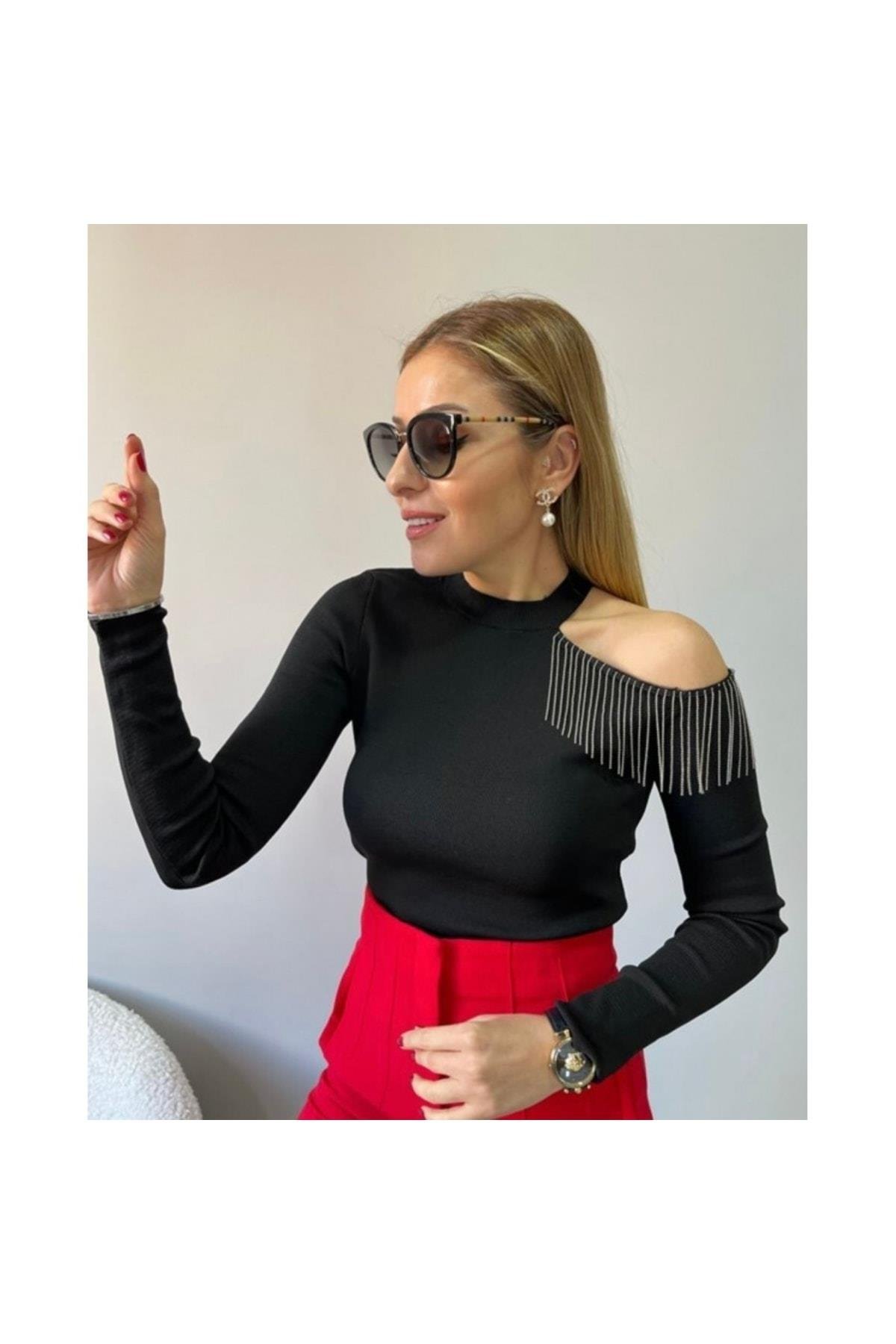 Omuz Zincir Detaylı Çelik Örme Siyah Triko