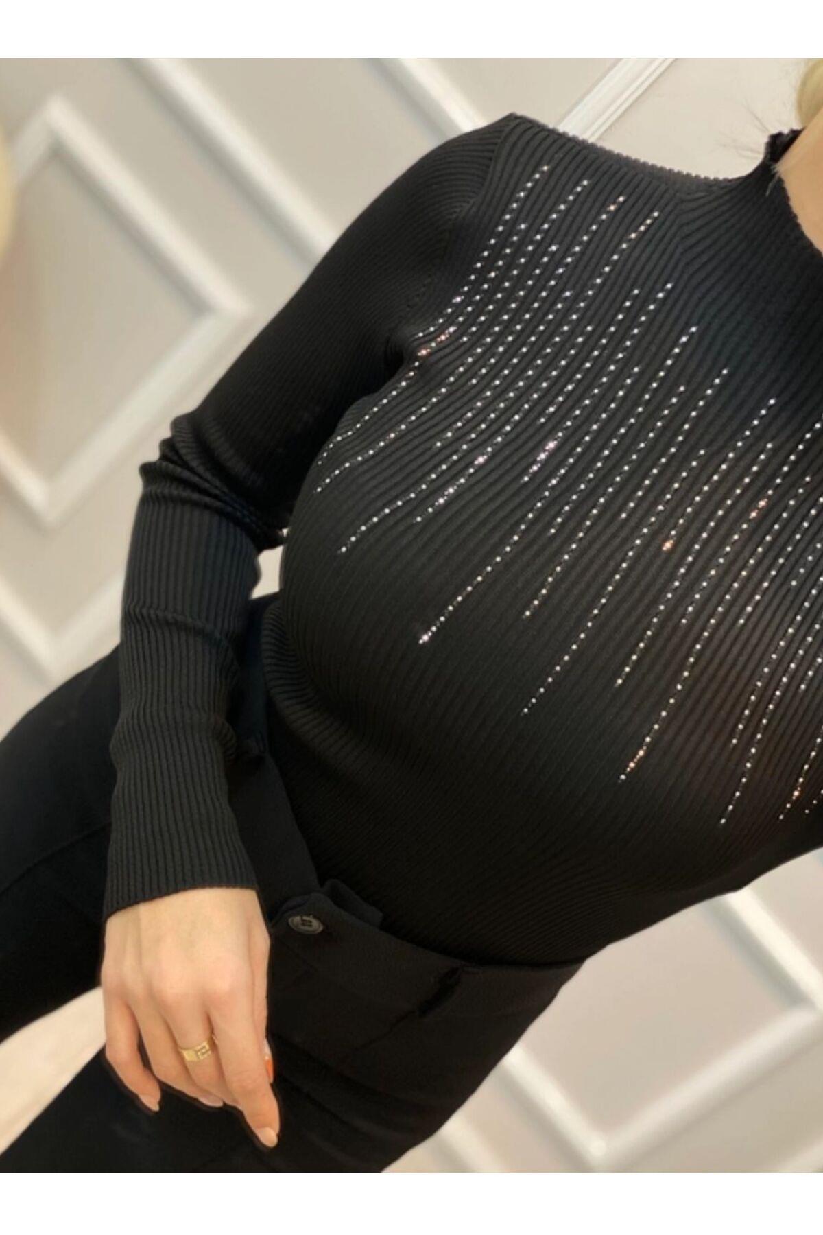 Parıltılı Uzun Kol Yarım Boğazlı Taşlı Siyah Triko