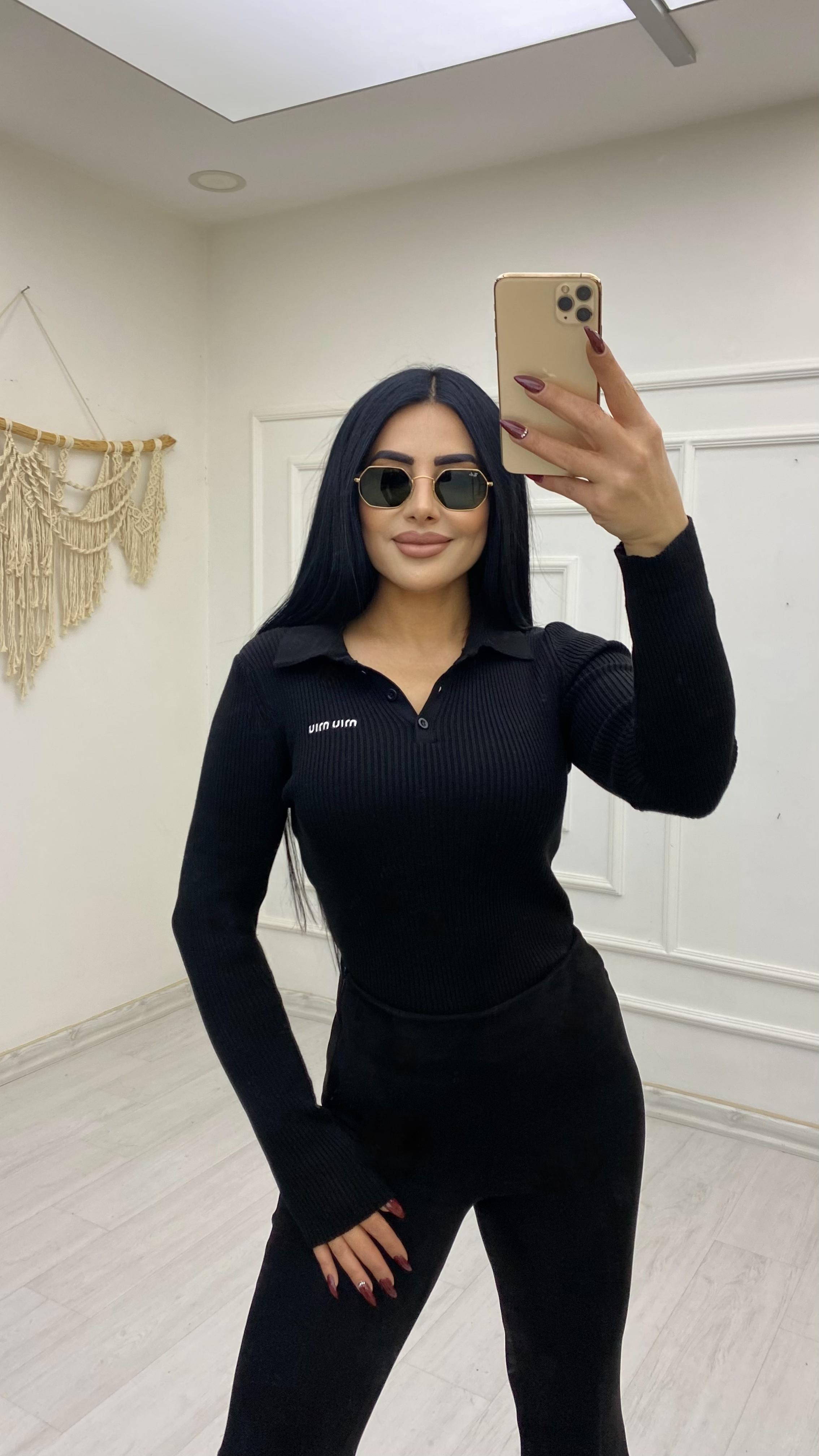 Polo Yaka Düğmeli Siyah Kazak