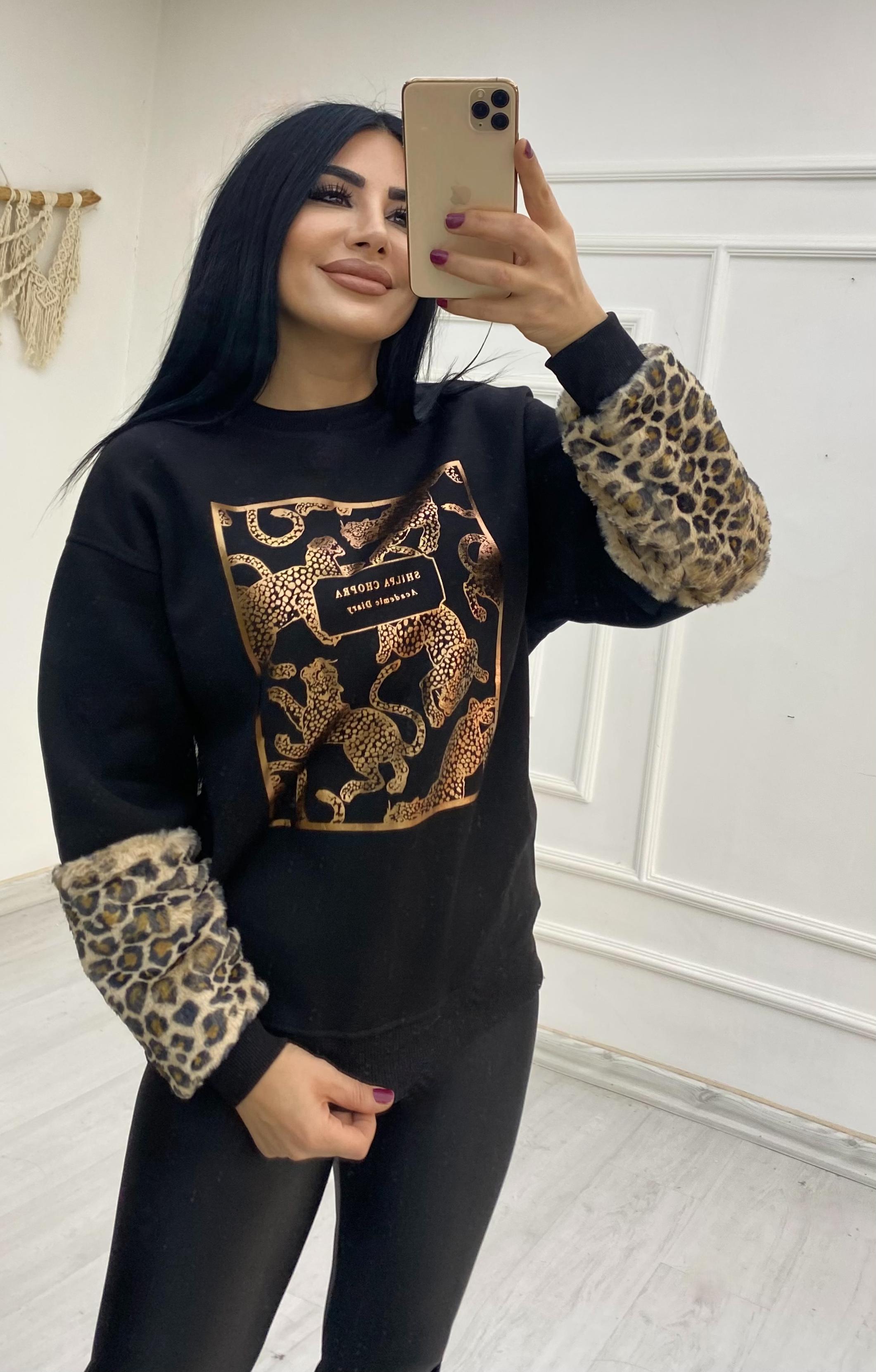 Siyah Kolları Yumoş  Kürklü Leopar Desenli Sweat