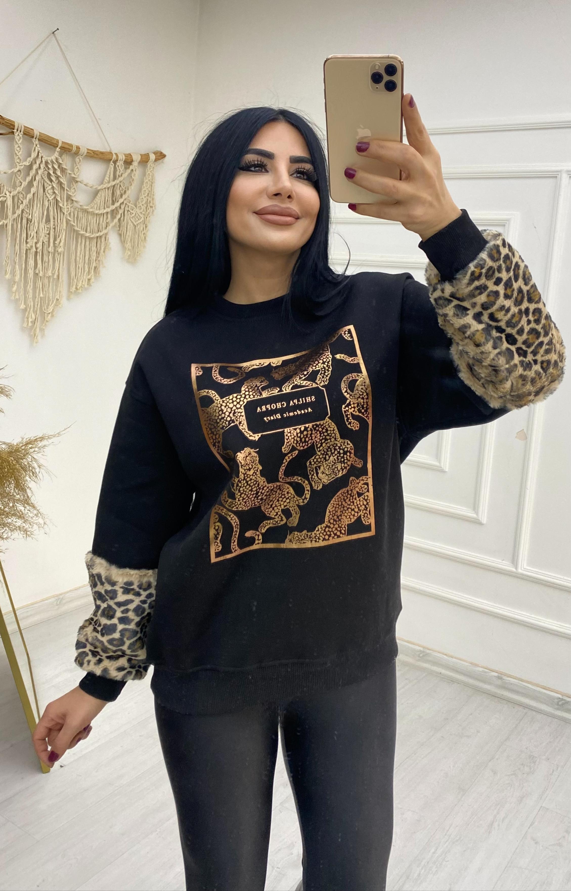 Siyah Kolları Yumoş  Kürklü Leopar Desenli Sweat