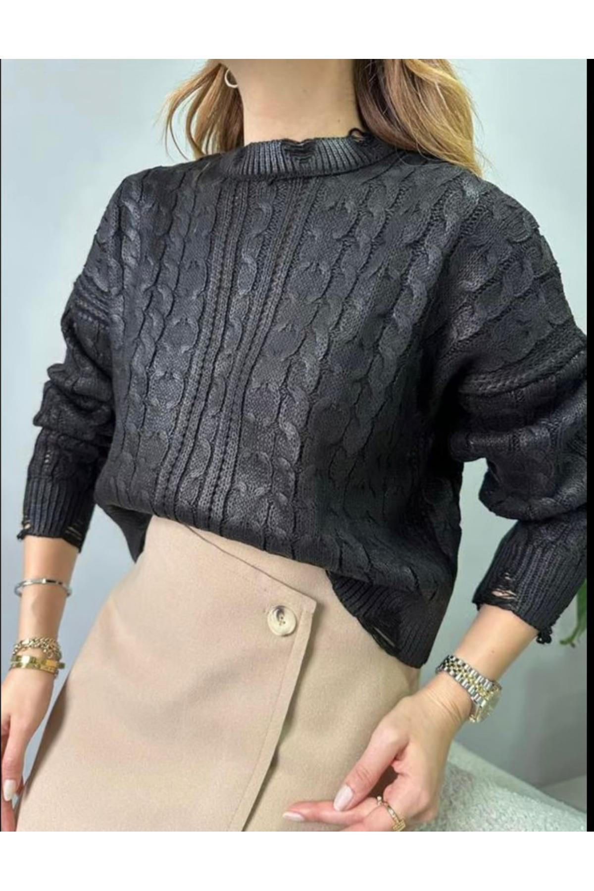 Siyah Varaklı Kazak