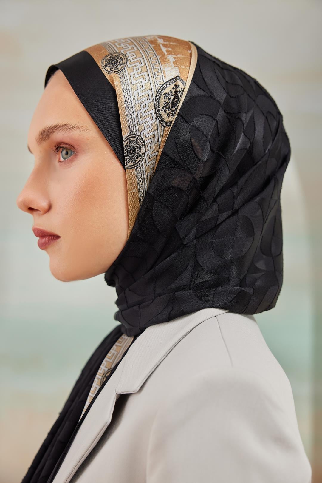 6343-2 DEVORE ŞAL SİYAH-GOLD