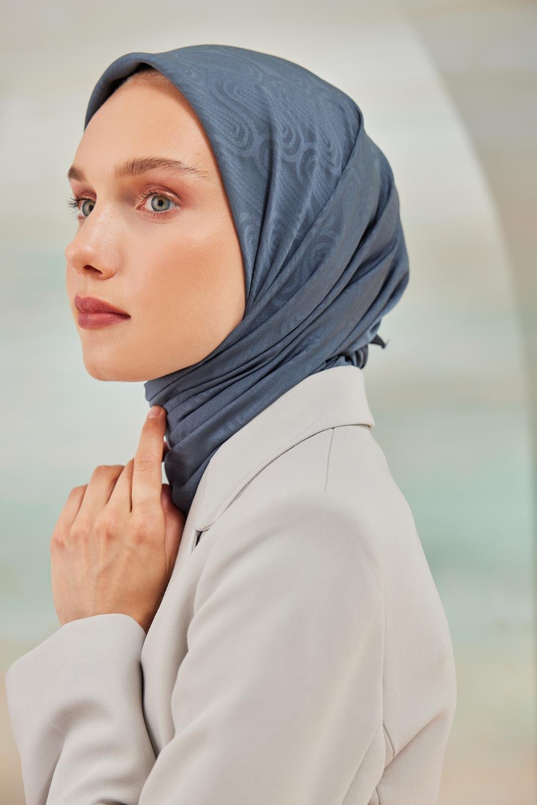 DÜZ CAPRİ SARMAL EŞARP ANTRASİT