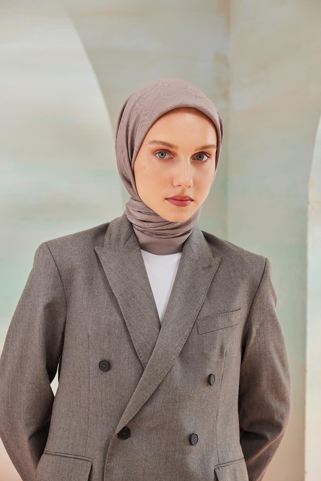 DÜZ CAPRİ SARMAL EŞARP KOYU VİZON