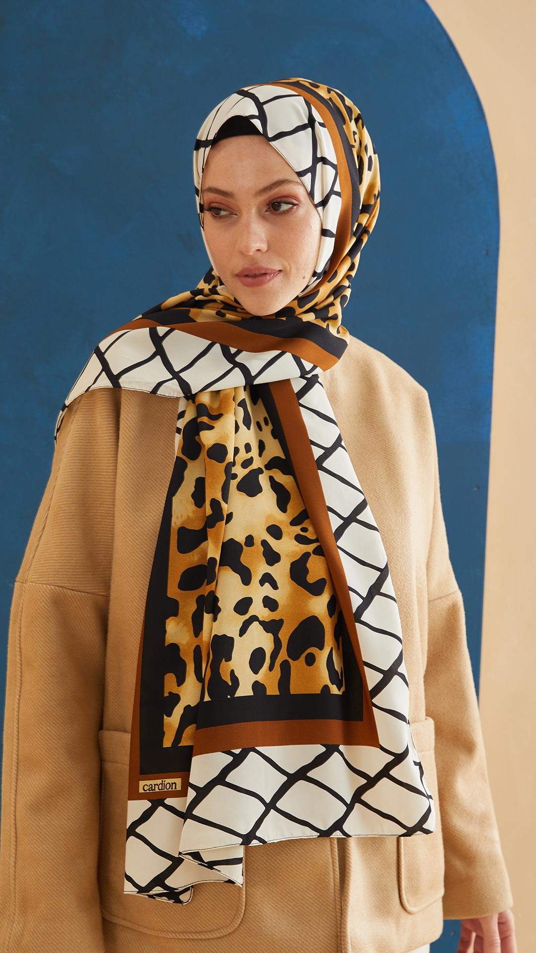 GEOMETRİK LEOPAR BEYAZ