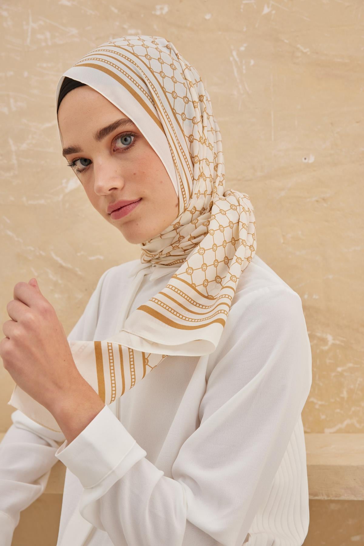 MONOGRAM MEDİNE ŞAL EKRU