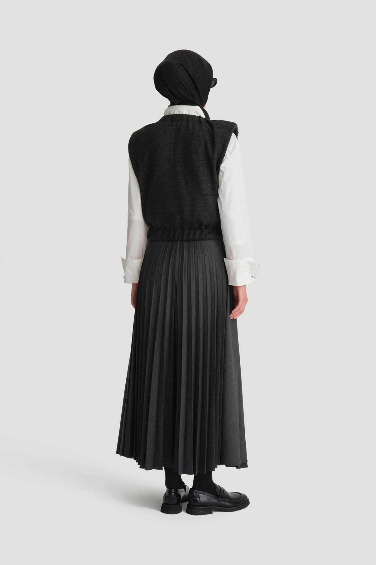24k4204-armine-suveter-yelek-47f6-b.jpg
