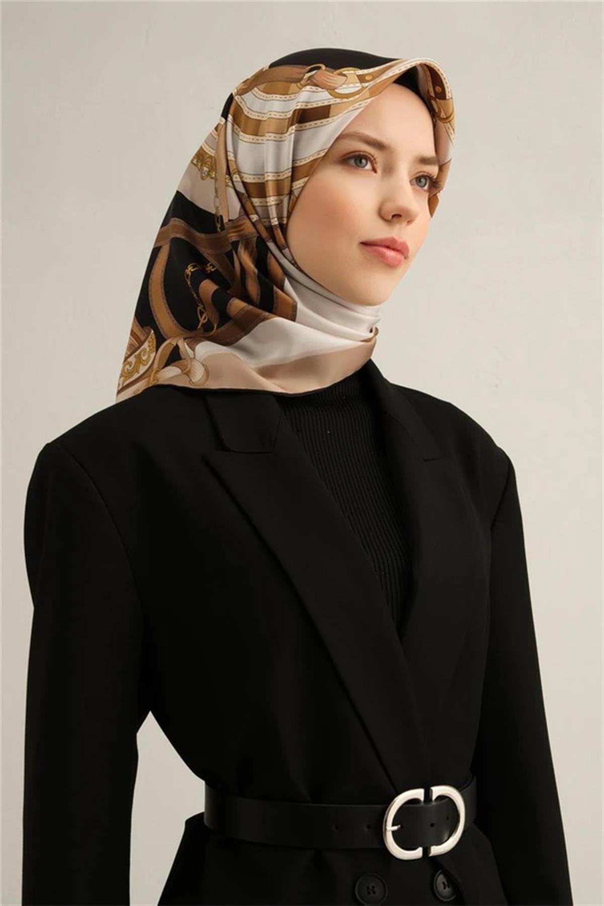 Armine Desenli Saf İpek Twill Eşarp 9315--03