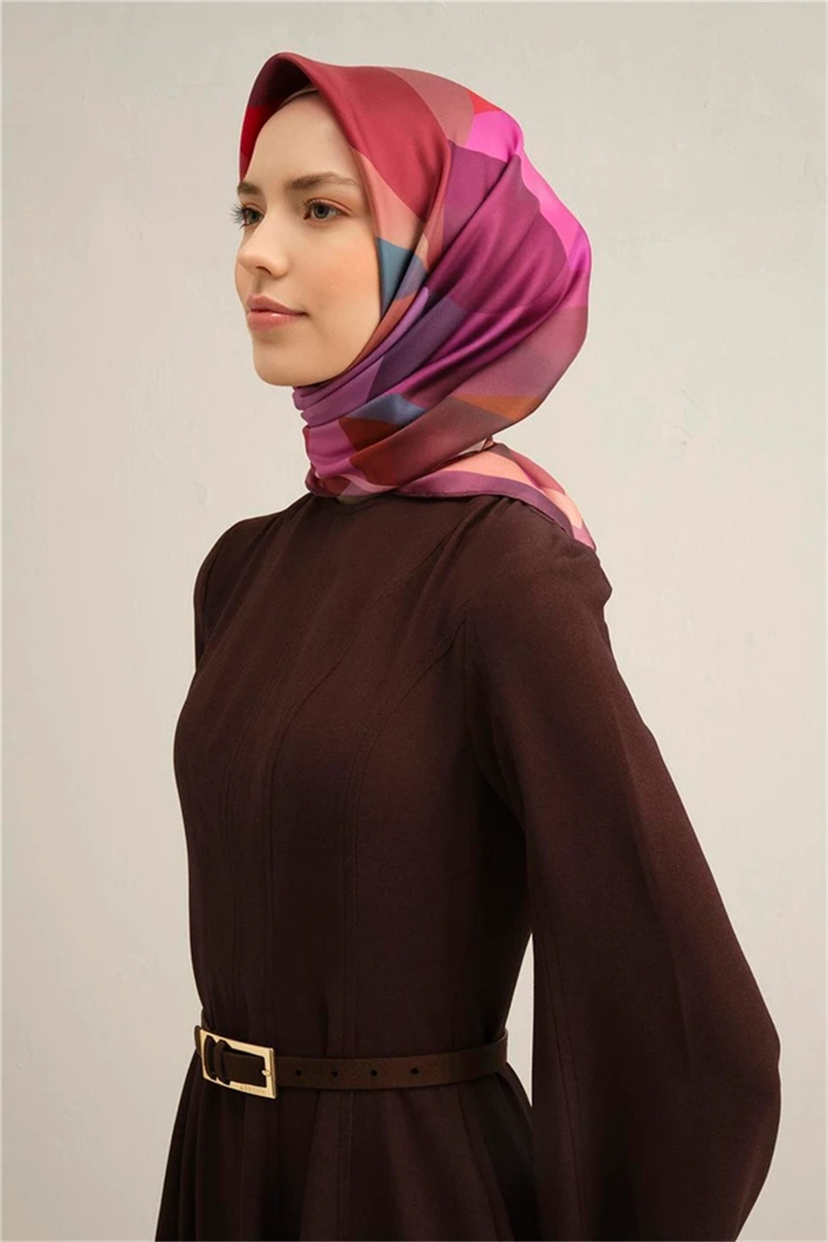 Armine Desenli Saf İpek Twill Eşarp 9331--31