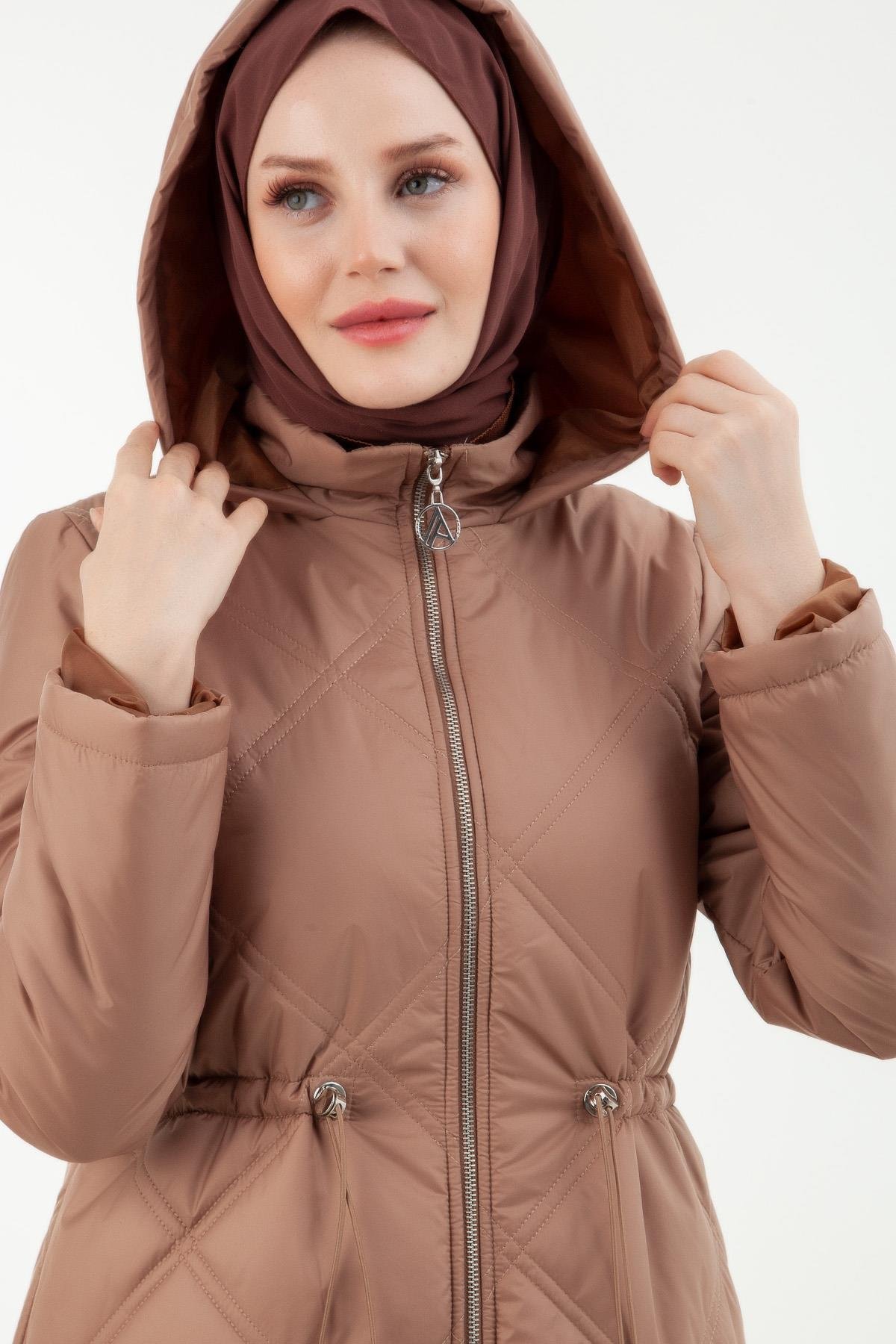 ARMİNE TREND Beli Büzgü Detaylı Kap-Camel 23KT743