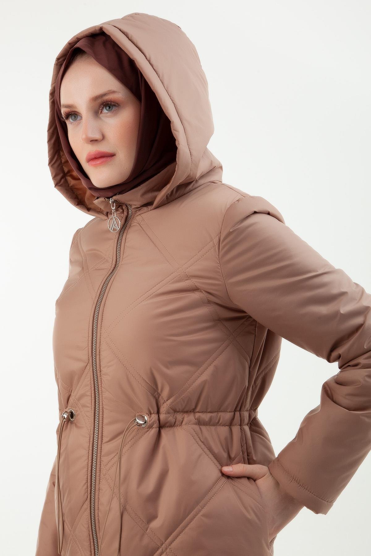 ARMİNE TREND Beli Büzgü Detaylı Kap-Camel 23KT743