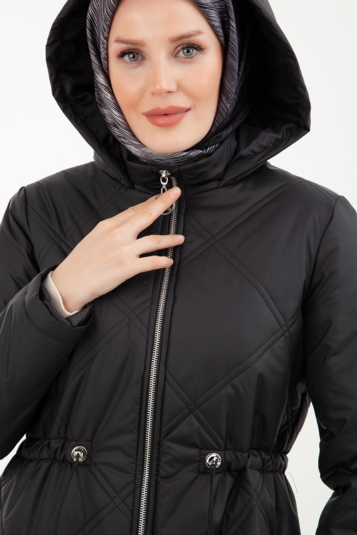 ARMİNE TREND Beli Büzgü Detaylı Kap-Siyah 23KT743