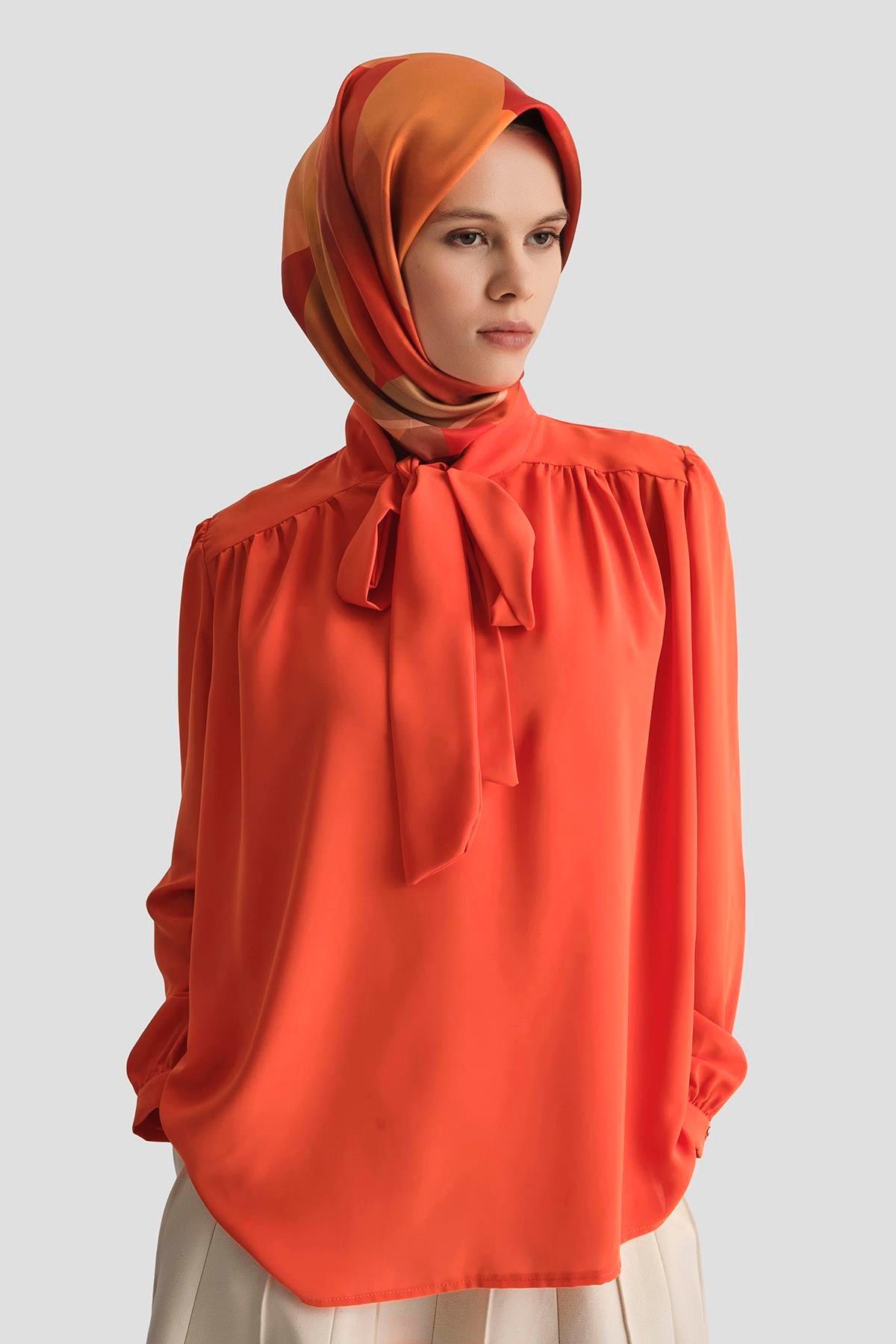 ARMİNE TREND Boyun Kurdele Desenli Tunik-Turuncu 25YT303