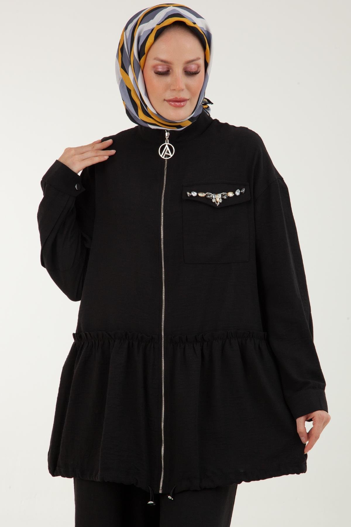 ARMİNE TREND Cebi Taş Detaylı Beli Büzgülü Pantolonlu Takım-Siyah 23YT659