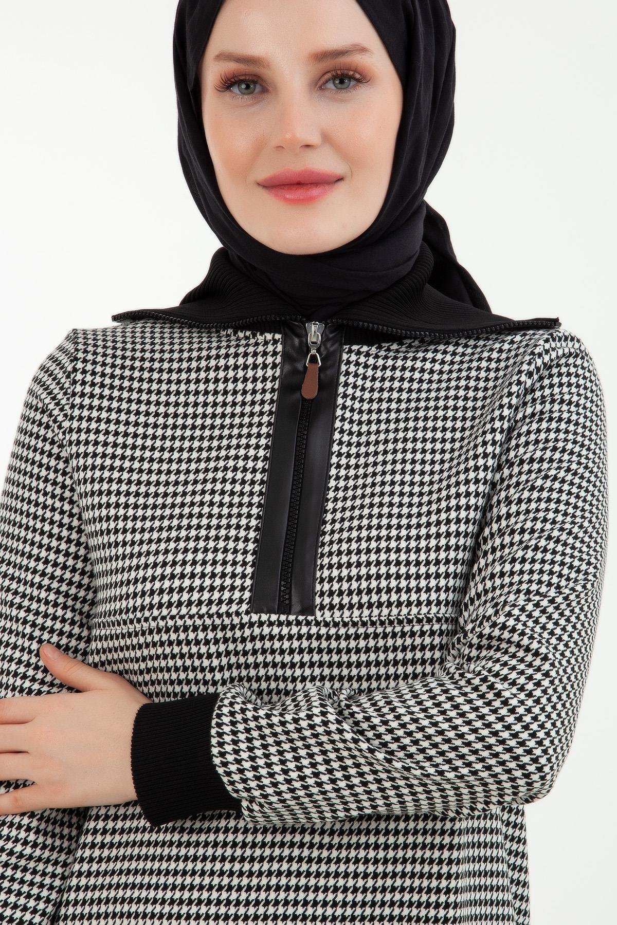 ARMİNE TREND Ekose Desenli Yakası Fermuarlı Ribanalı Kışlık Tunik Siyah 23KT405