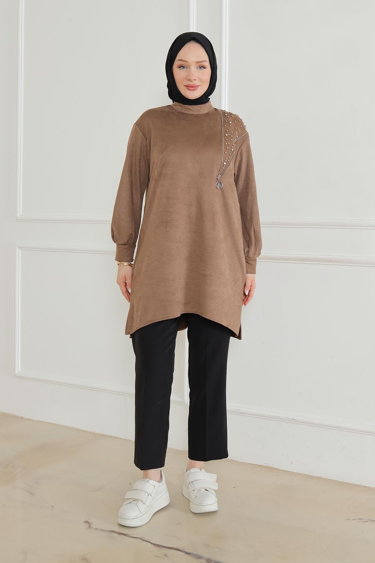 ARMİNE TREND Fermuar ve Taş Detaylı Kolları Ribanalı Tunik-Vizon 24KT427