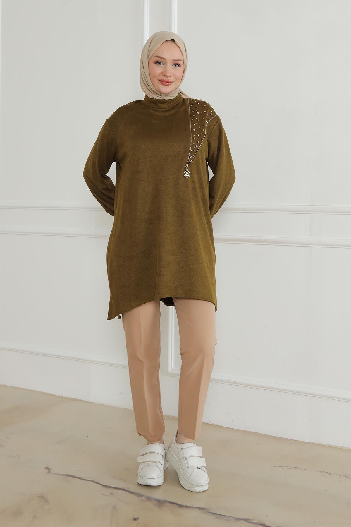 ARMİNE TREND Fermuar ve Taş Detaylı Kolları Ribanalı Tunik-Olive 24KT427