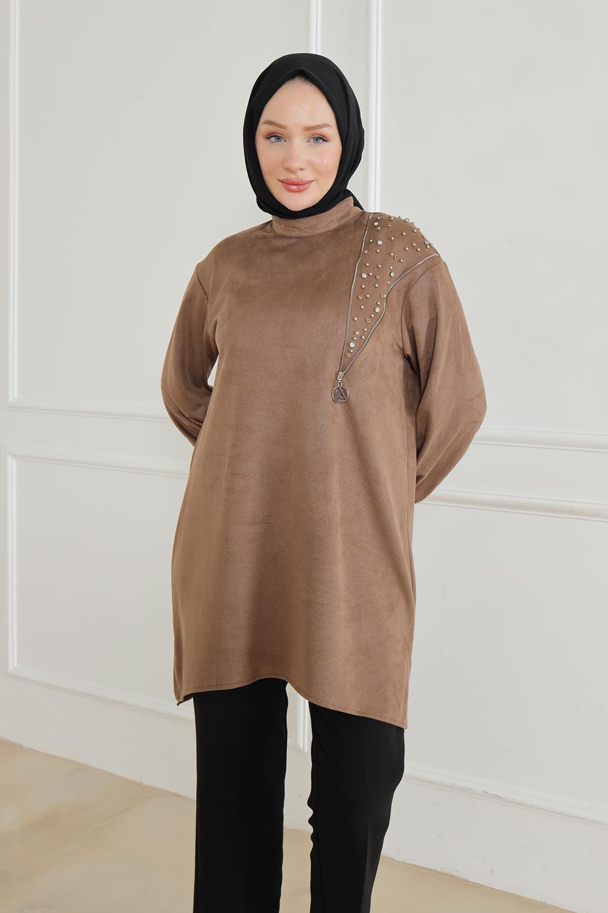 ARMİNE TREND Fermuar ve Taş Detaylı Kolları Ribanalı Tunik-Vizon 24KT427