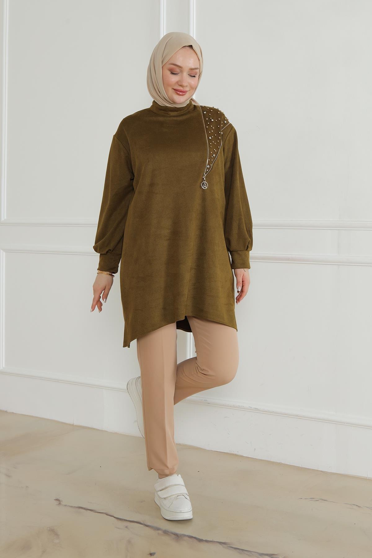 ARMİNE TREND Fermuar ve Taş Detaylı Kolları Ribanalı Tunik-Olive 24KT427