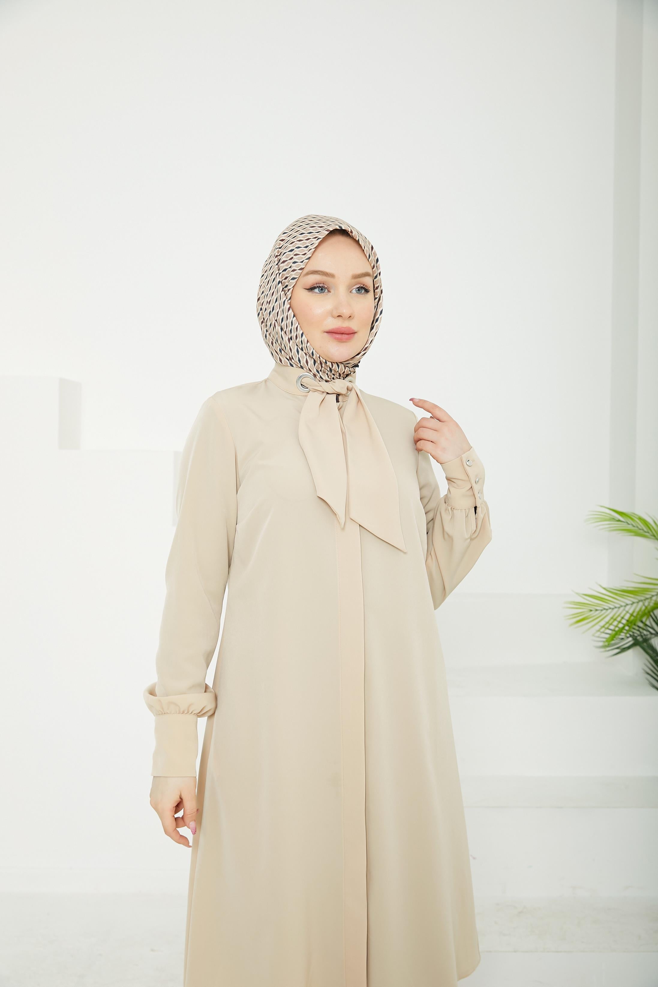 ARMİNE TREND Gizli Düğmeli Yakası Kurdele Detaylı Tunik-Açık Bej-25YT450