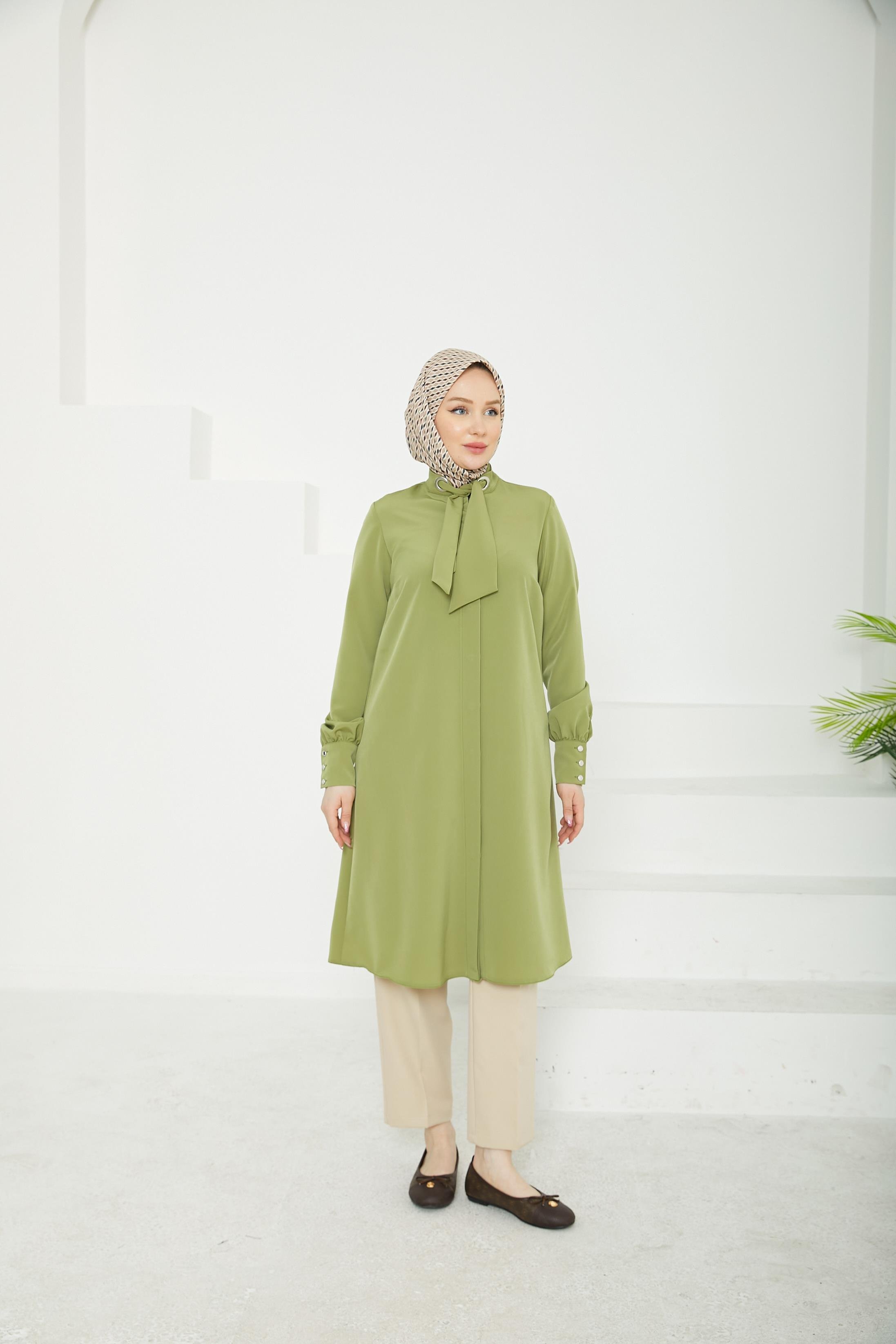 ARMİNE TREND Gizli Düğmeli Yakası Kurdele Detaylı Tunik-Açık Haki-25YT450