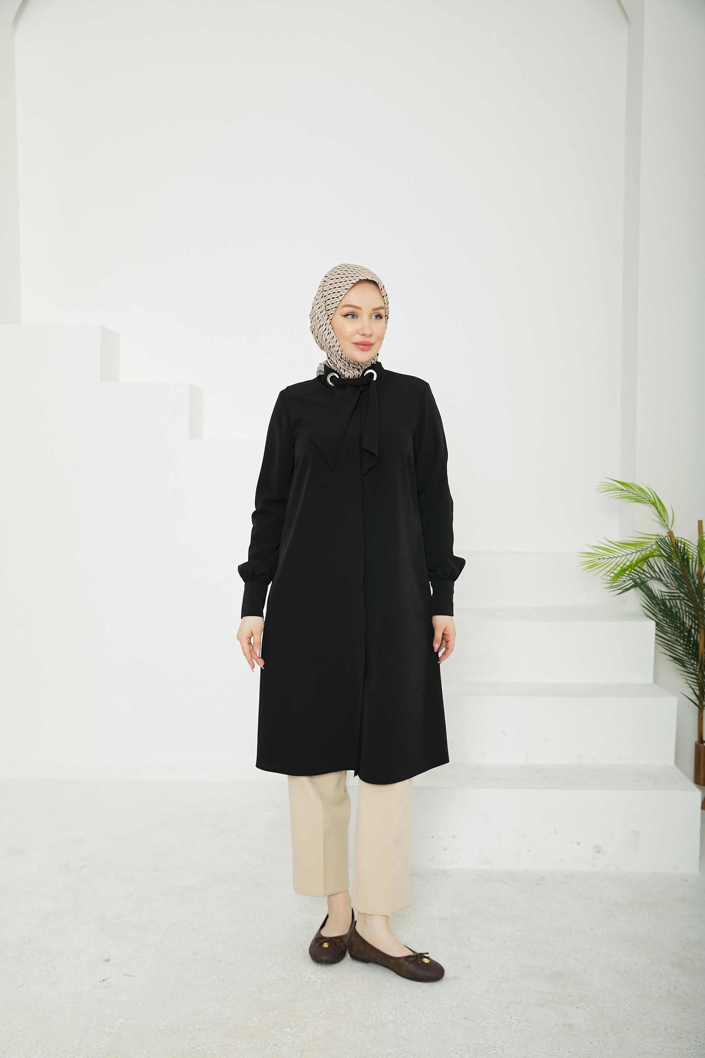 ARMİNE TREND Gizli Düğmeli Yakası Kurdele Detaylı Tunik-Siyah-25YT450