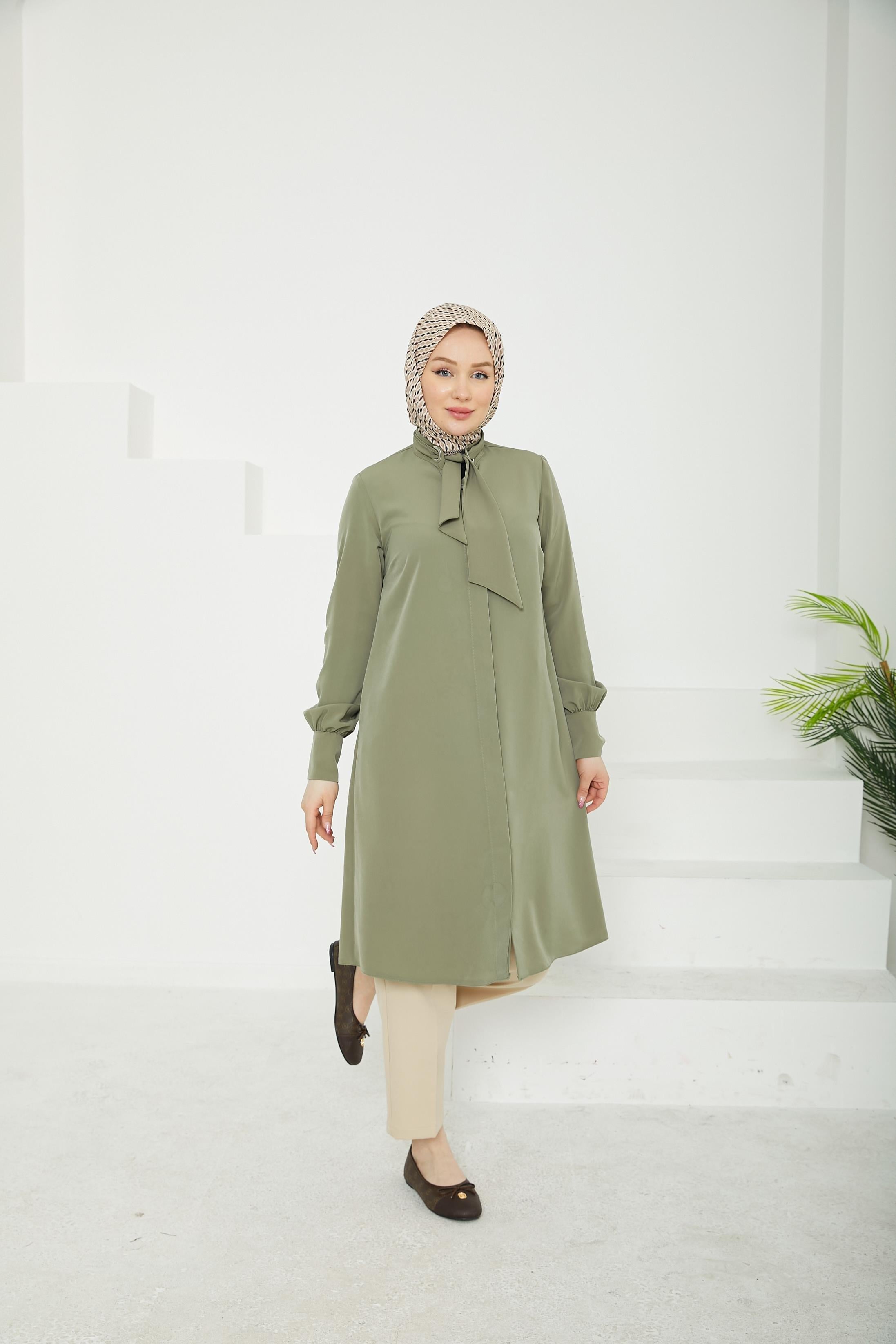 ARMİNE TREND Gizli Düğmeli Yakası Kurdele Detaylı Tunik-Haki-25YT450