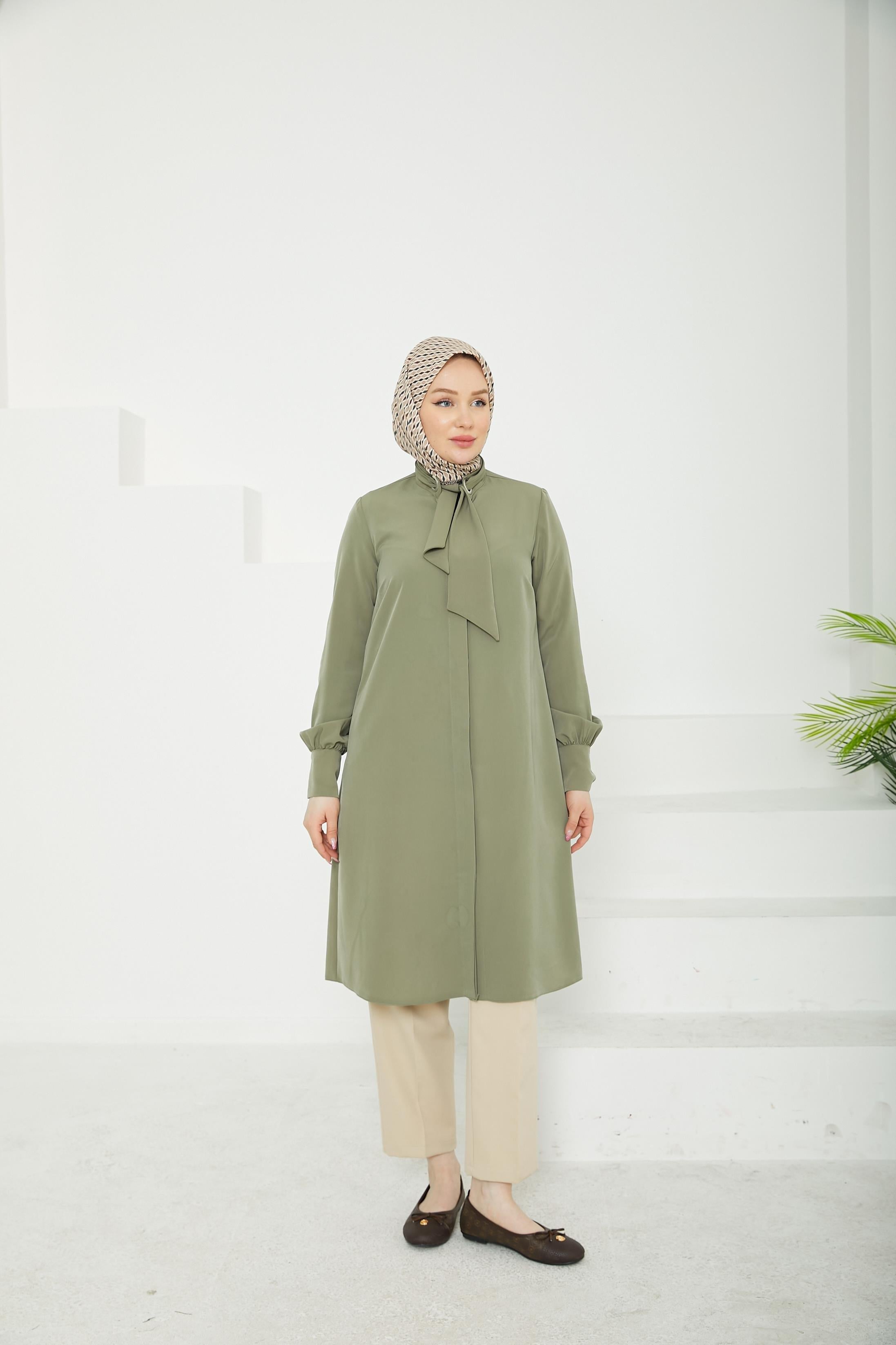ARMİNE TREND Gizli Düğmeli Yakası Kurdele Detaylı Tunik-Haki-25YT450