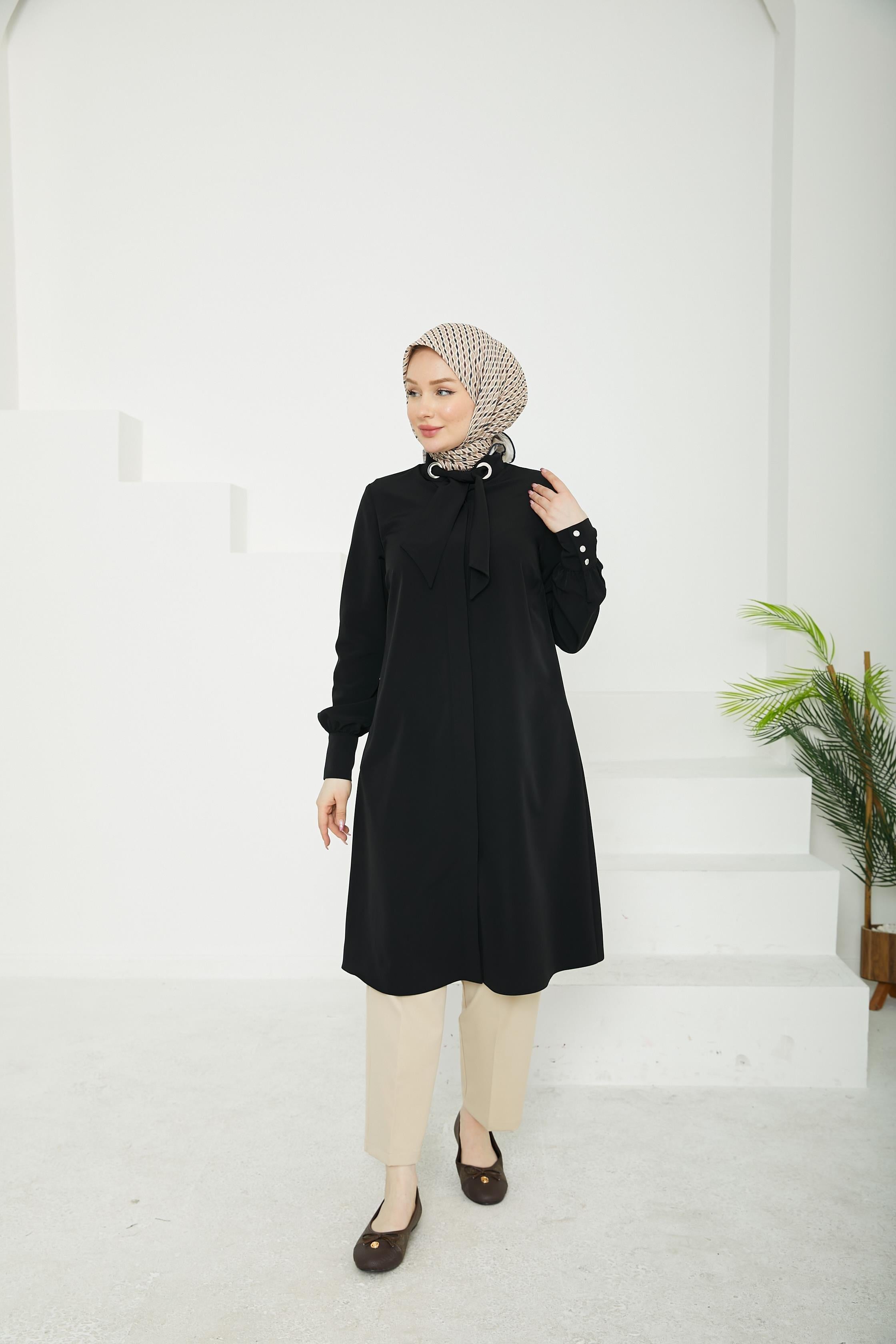 ARMİNE TREND Gizli Düğmeli Yakası Kurdele Detaylı Tunik-Siyah-25YT450