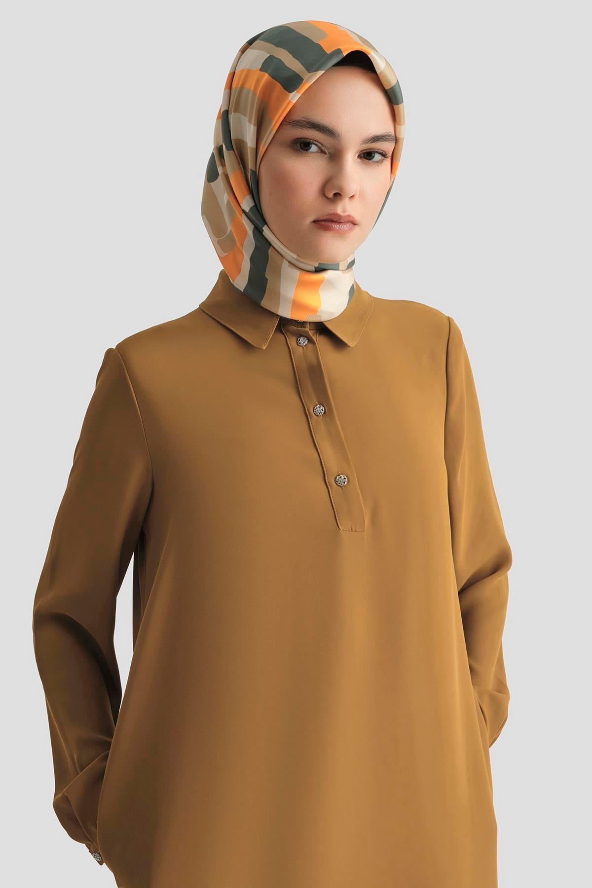 ARMİNE TREND Gömlek Yaka Yakası Düğmeli Tunik-Camel 25YT4149