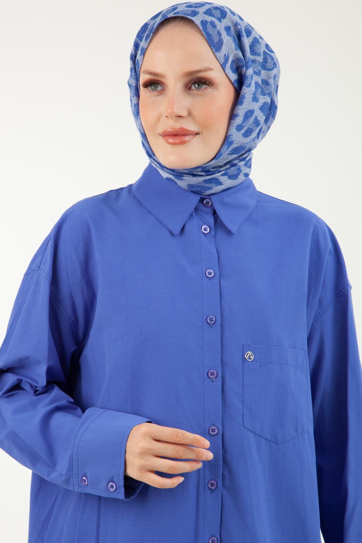 ARMİNE TREND Gömlek Yakalı Sırtı Taş Detaylı Düğmeli Tunik-Saks 23YT461