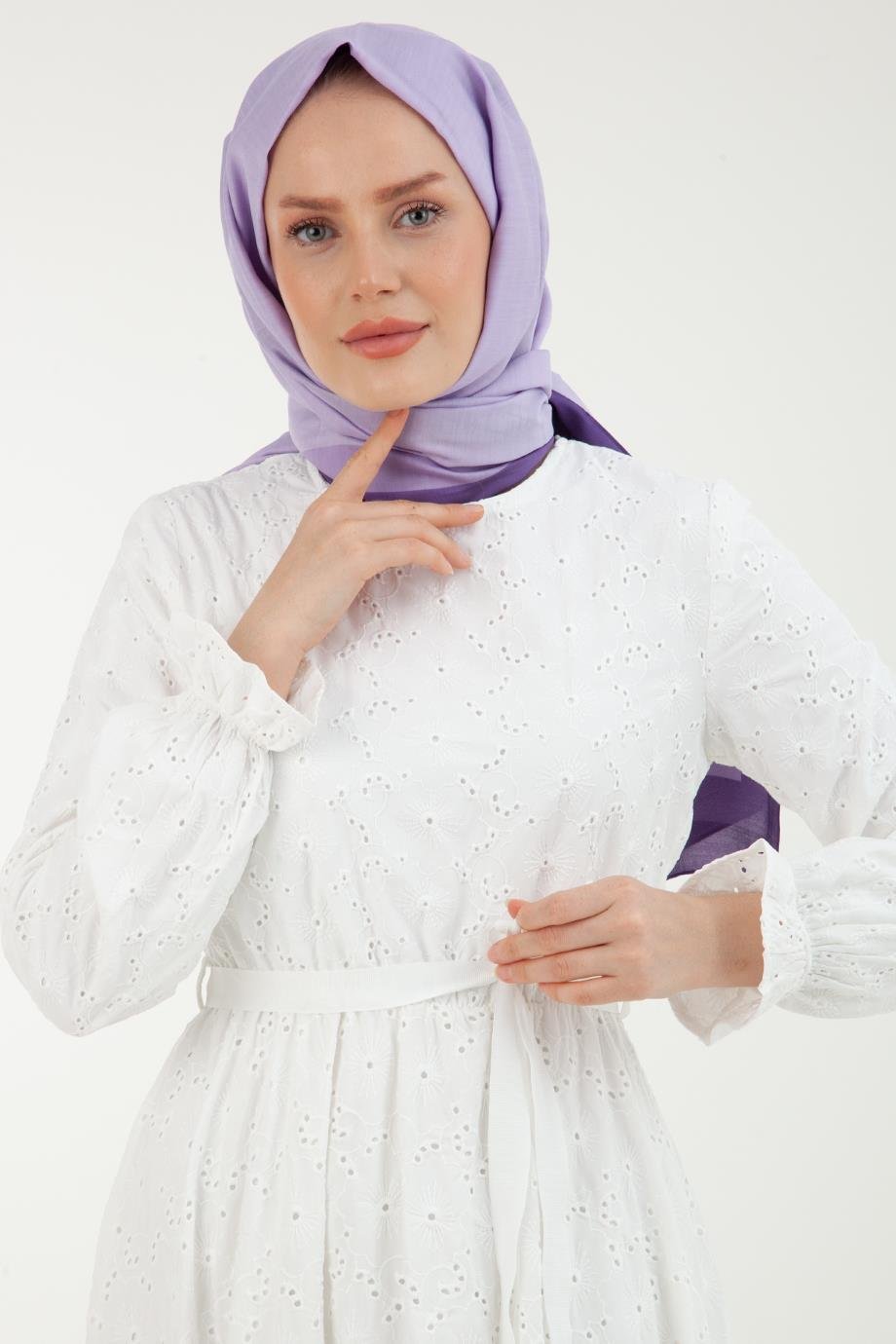 ARMİNE TREND Güpür Detaylı Kolları Lastikli Belden Bağlamalı Elbise-Ekru 23YT930