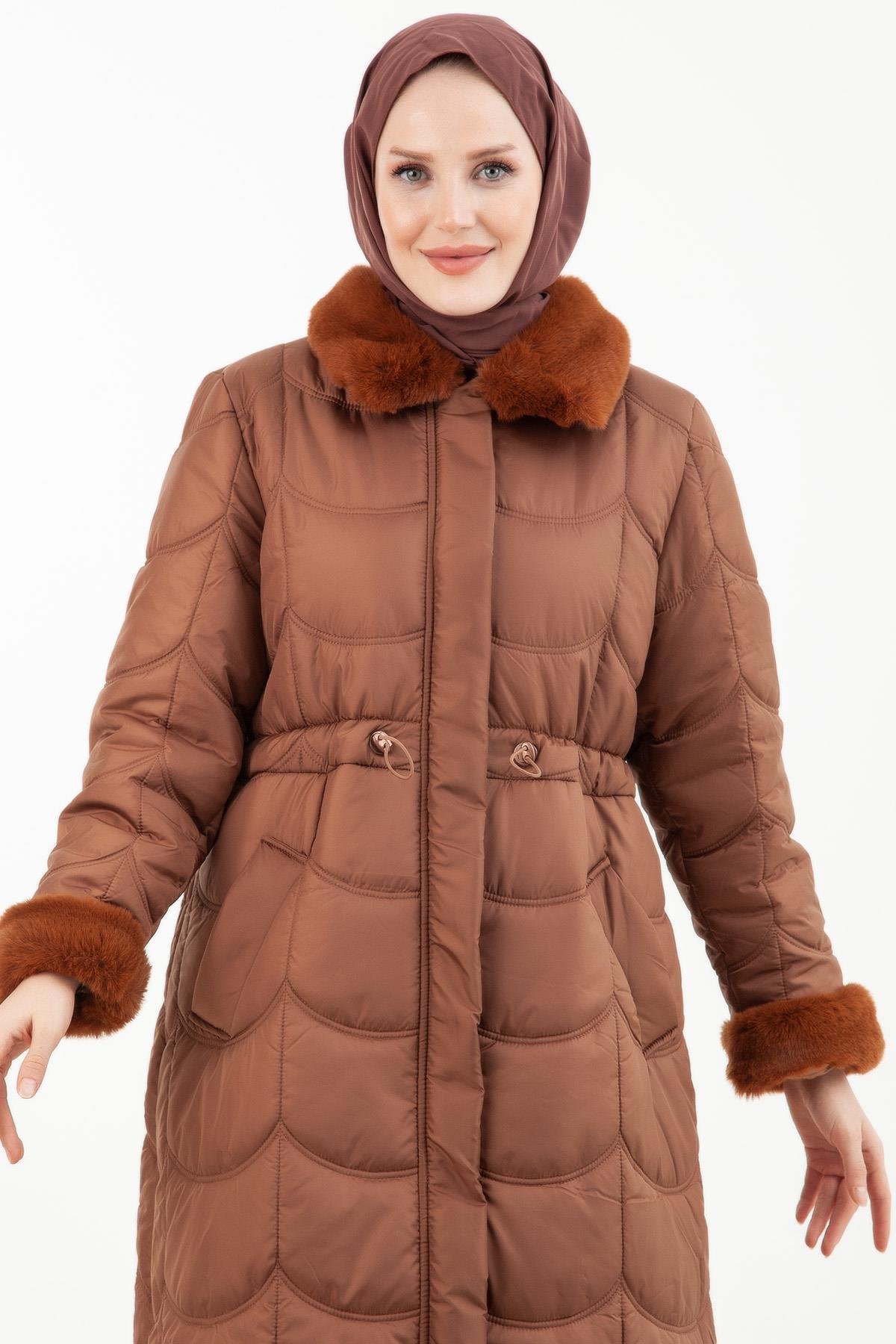 ARMİNE TREND Kapitone Önden Fermuarlu Kapüşonu Kürklü Mont-Taba 22KT712